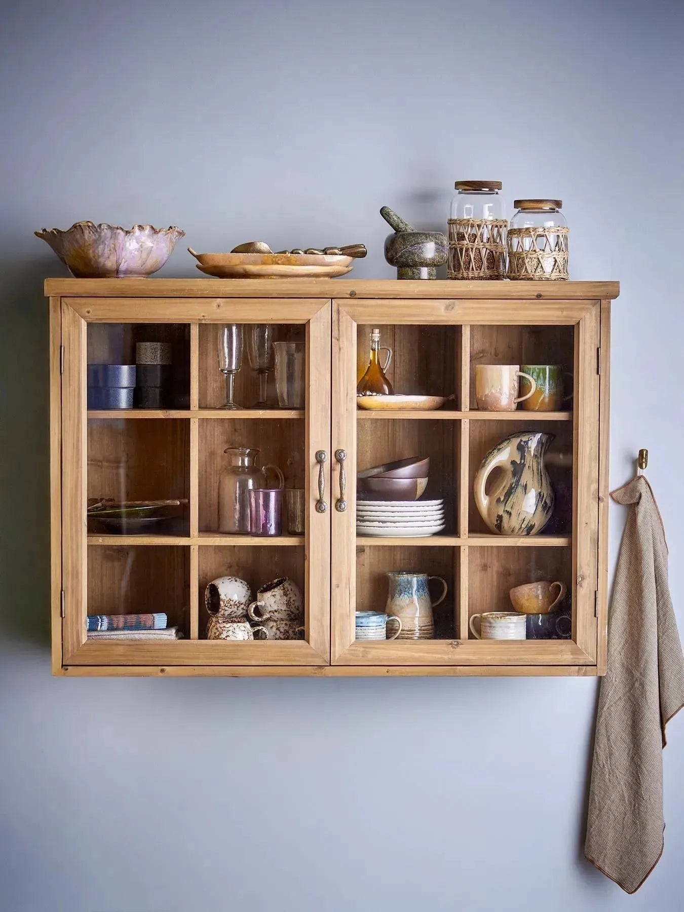 Ruthie Kabinett, Natur, Tannenholz in Natur präsentiert im Onlineshop von KAQTU Design AG. Standregal ist von Bloomingville
