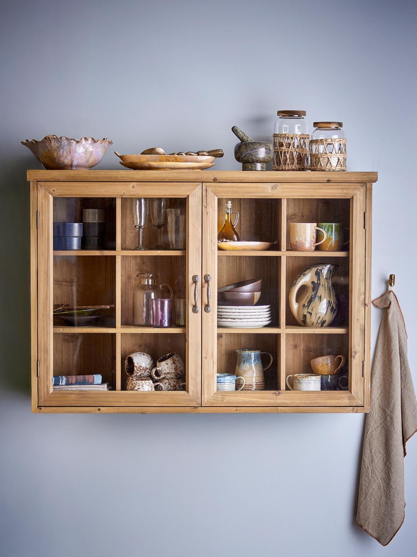 Ruthie Kabinett, Natur, Tannenholz in Natur präsentiert im Onlineshop von KAQTU Design AG. Standregal ist von Bloomingville