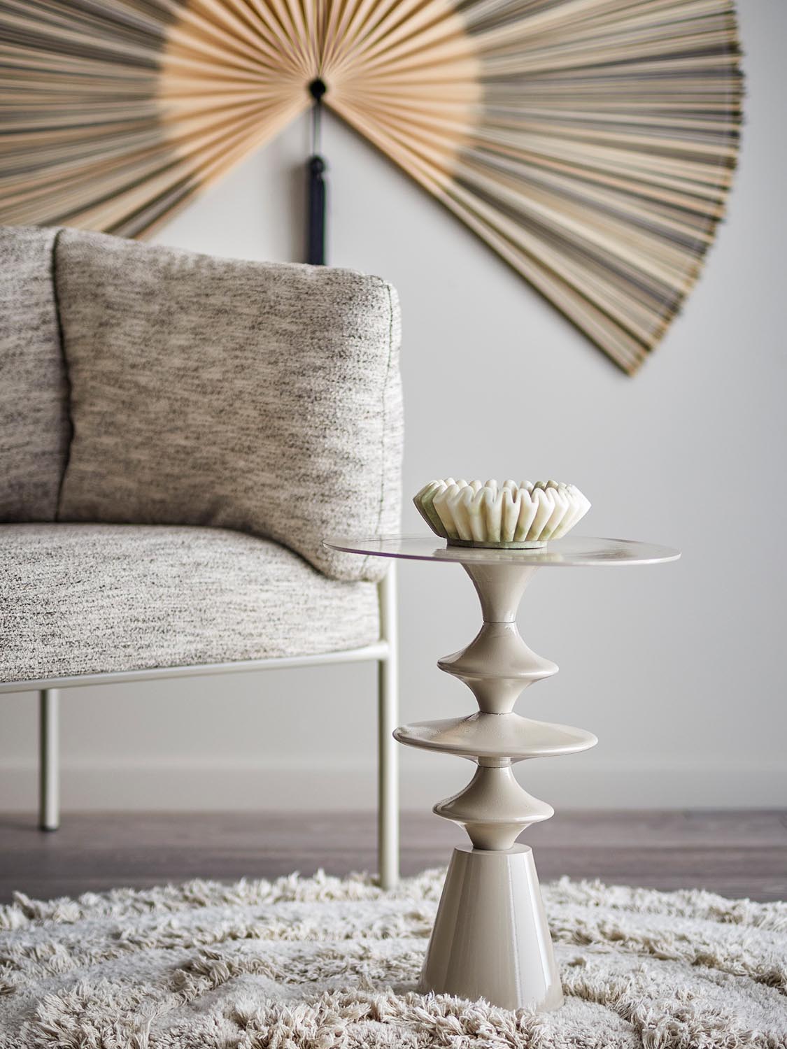 Samio Beistelltisch, Natur, Aluminium in Nature präsentiert im Onlineshop von KAQTU Design AG. Standregal ist von Bloomingville