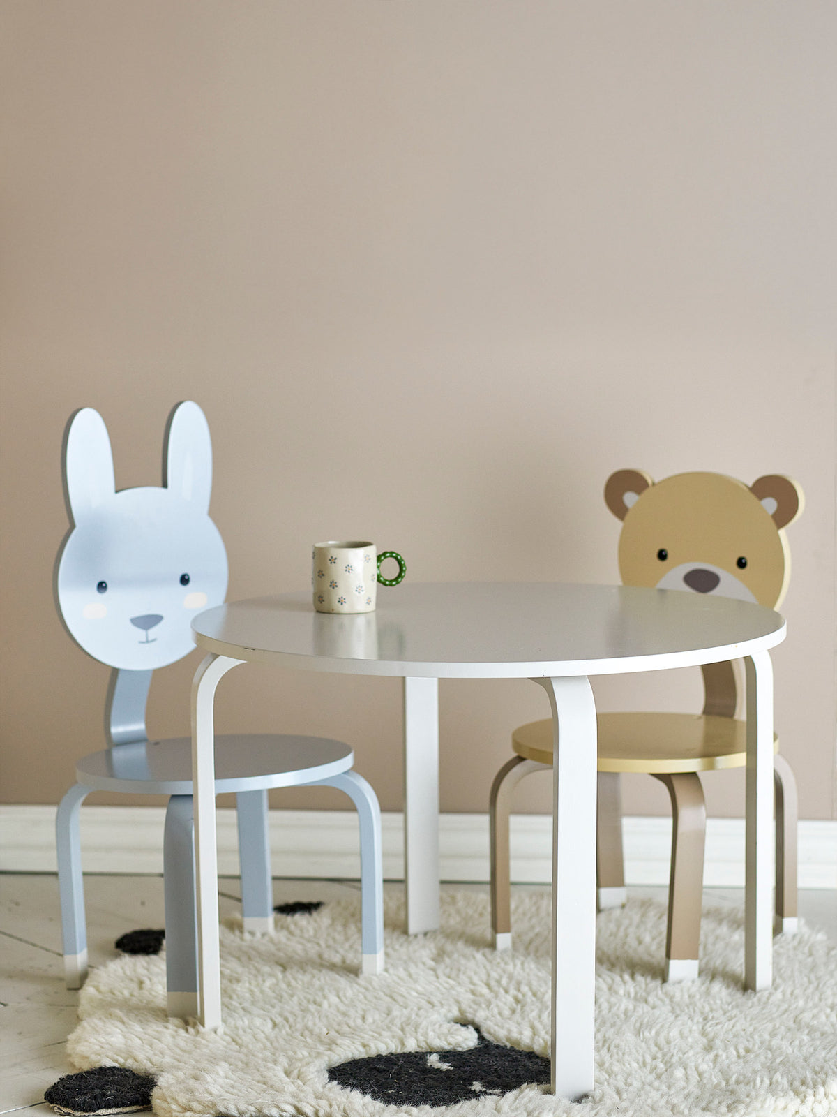 Marle Tisch, Natur, FSC®100%, MDF in Nature präsentiert im Onlineshop von KAQTU Design AG. Esstisch ist von Bloomingville Mini