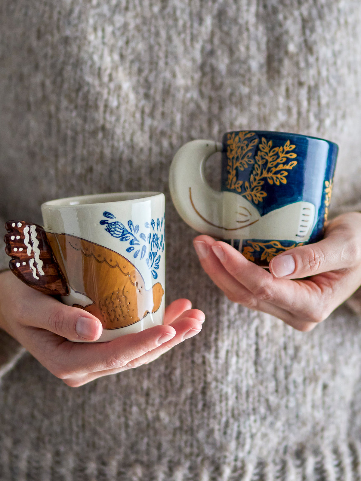 Hezha Tasse, Blue, Steingut in Blue präsentiert im Onlineshop von KAQTU Design AG. Tasse ist von Bloomingville