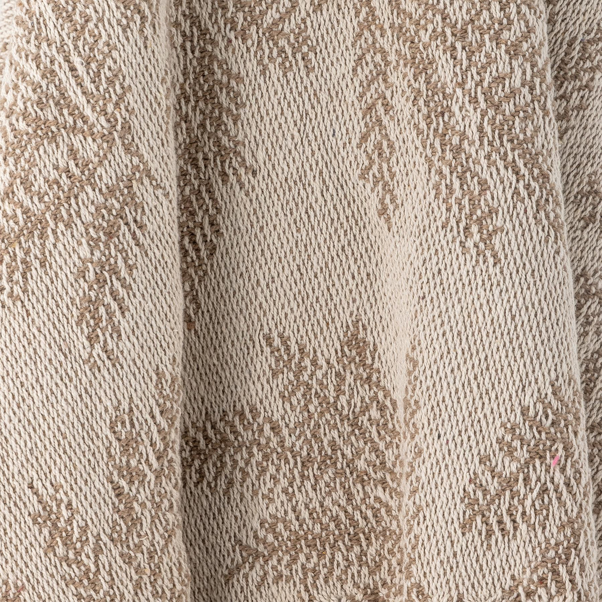 Braune Wolldecke Gabriela von Bloomingville mit geflochtener Oberfläche aus Mischfasern, garngefärbt, Grösse 160x130cm, im Boho-Chic-Stil