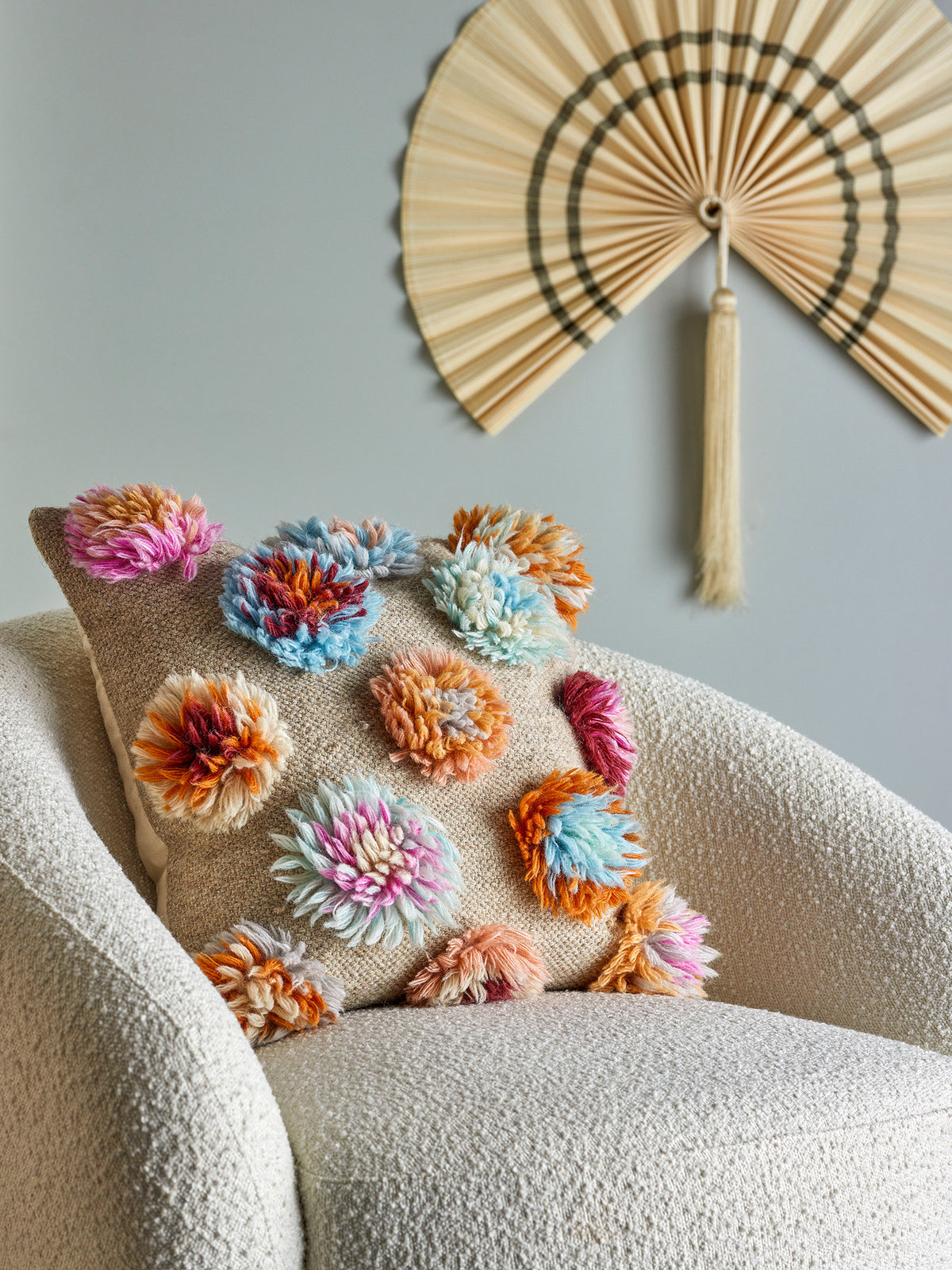 Somma Kissen, Natur, Wolle in Natur präsentiert im Onlineshop von KAQTU Design AG. Deko Kissen ist von Bloomingville
