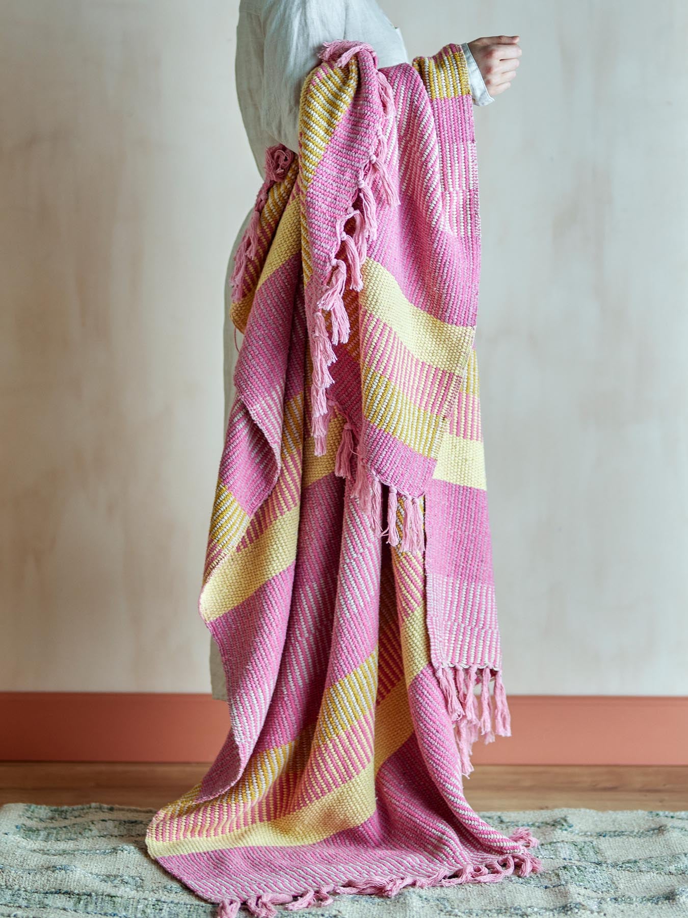 Isnel blanket, pink, recycled cotton