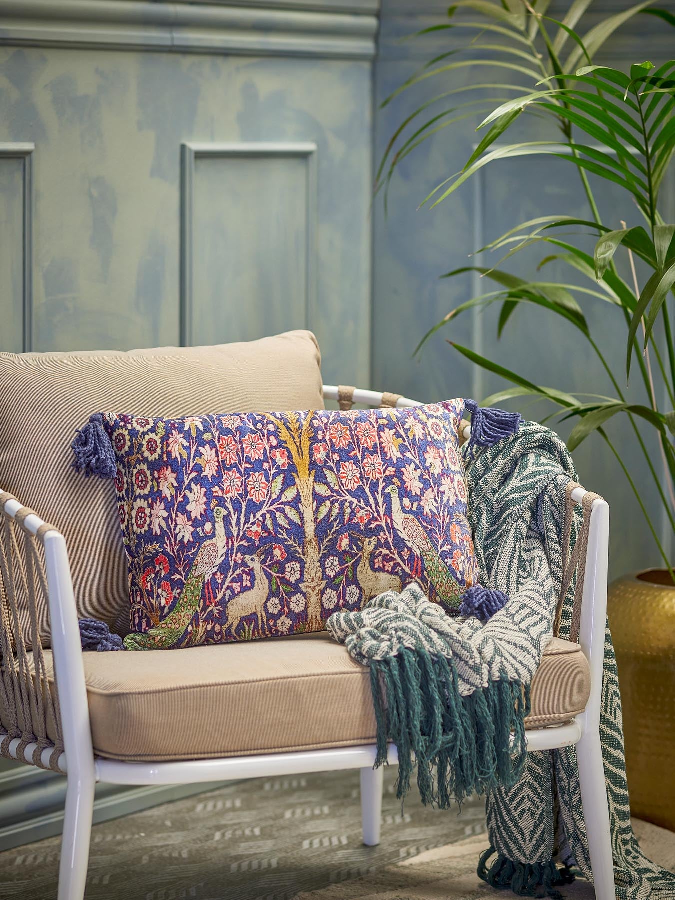 Adya pillow, blue, viscose