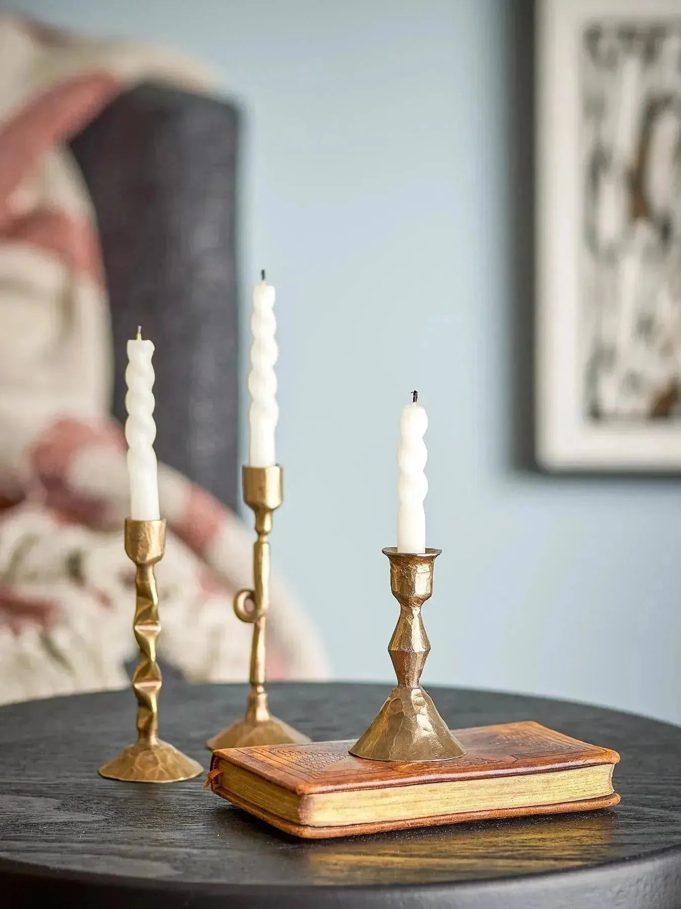 Efsa Kerzenhalter, Brass, Metall in Messing präsentiert im Onlineshop von KAQTU Design AG. Kerzenständer ist von Bloomingville