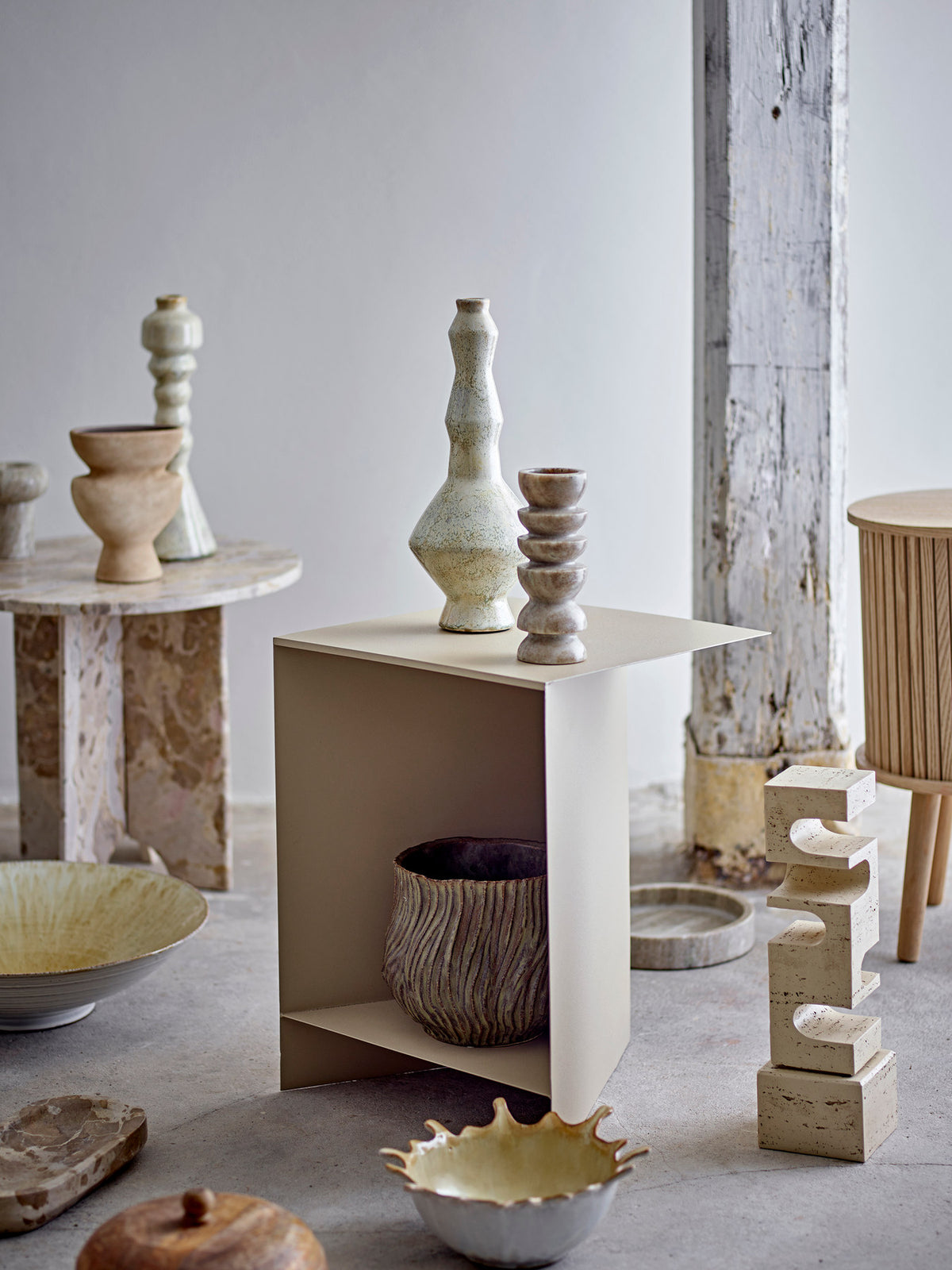 Tasya Teelichthalter, Natur, Marmor in Natur präsentiert im Onlineshop von KAQTU Design AG. Teelichthalter ist von Bloomingville