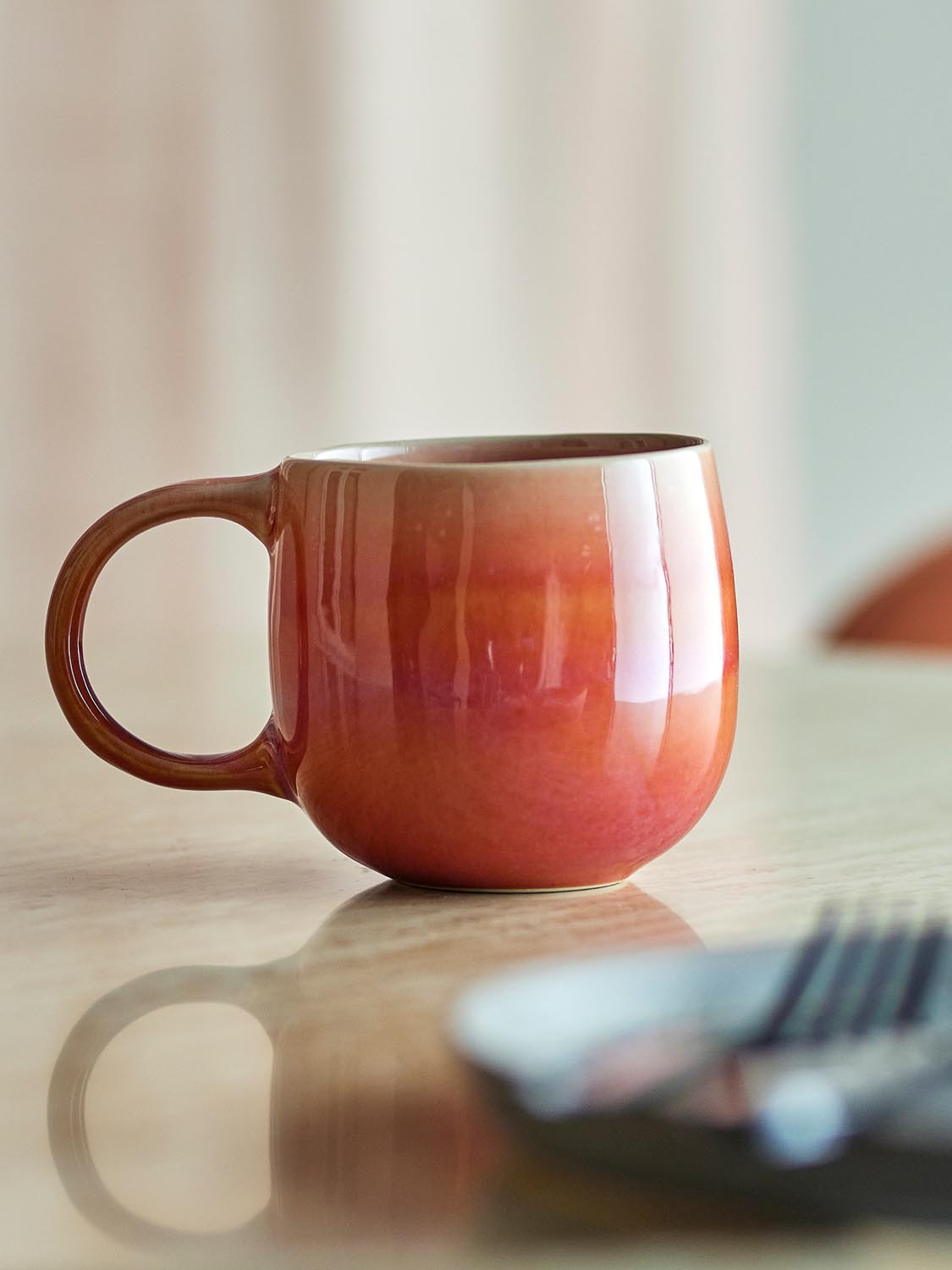 Roselyn Tasse, Rose, Steingut in Rose präsentiert im Onlineshop von KAQTU Design AG. Tasse ist von Bloomingville