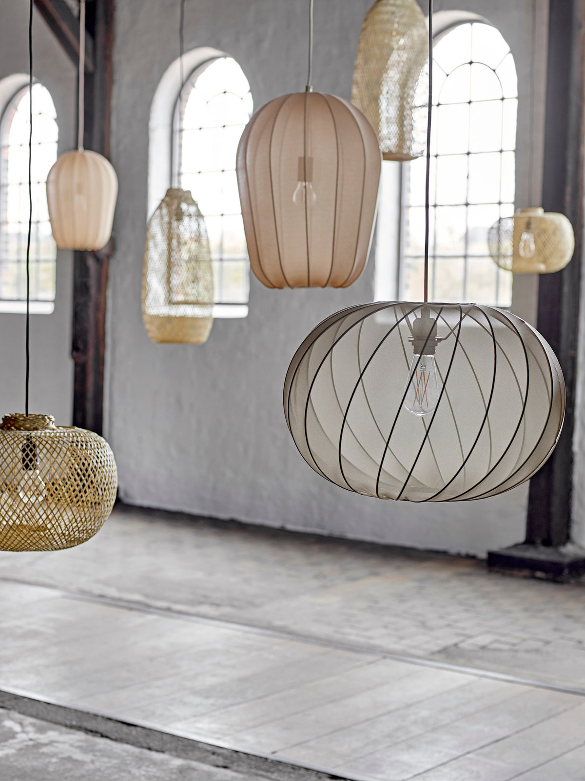 Naluna Hängeleuchte, Natur, Polyester in Nature präsentiert im Onlineshop von KAQTU Design AG. Pendelleuchte ist von Bloomingville