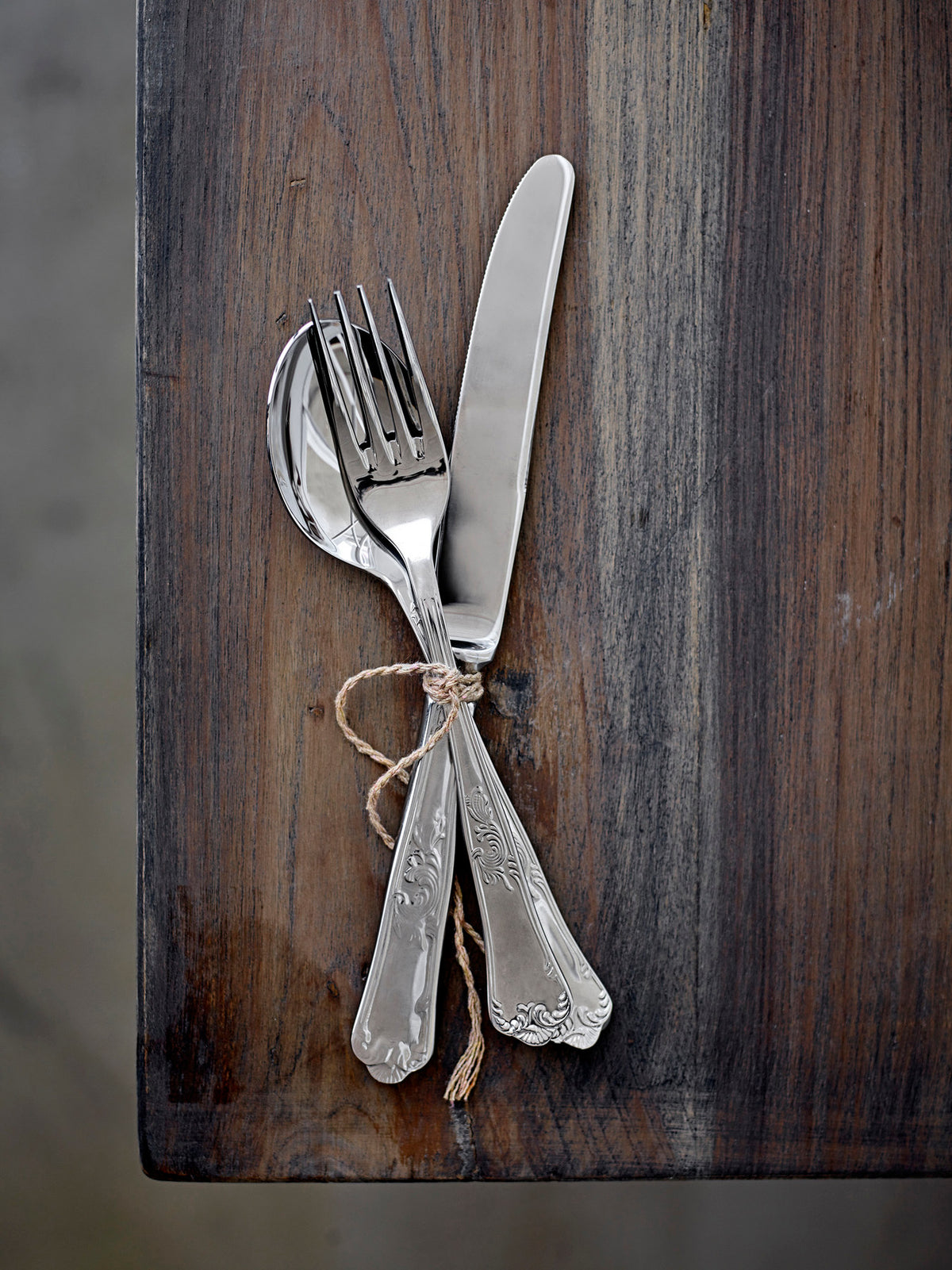 Tilly Besteck, Silber, Edelstahl in Silber präsentiert im Onlineshop von KAQTU Design AG. Besteckset ist von Creative Collection