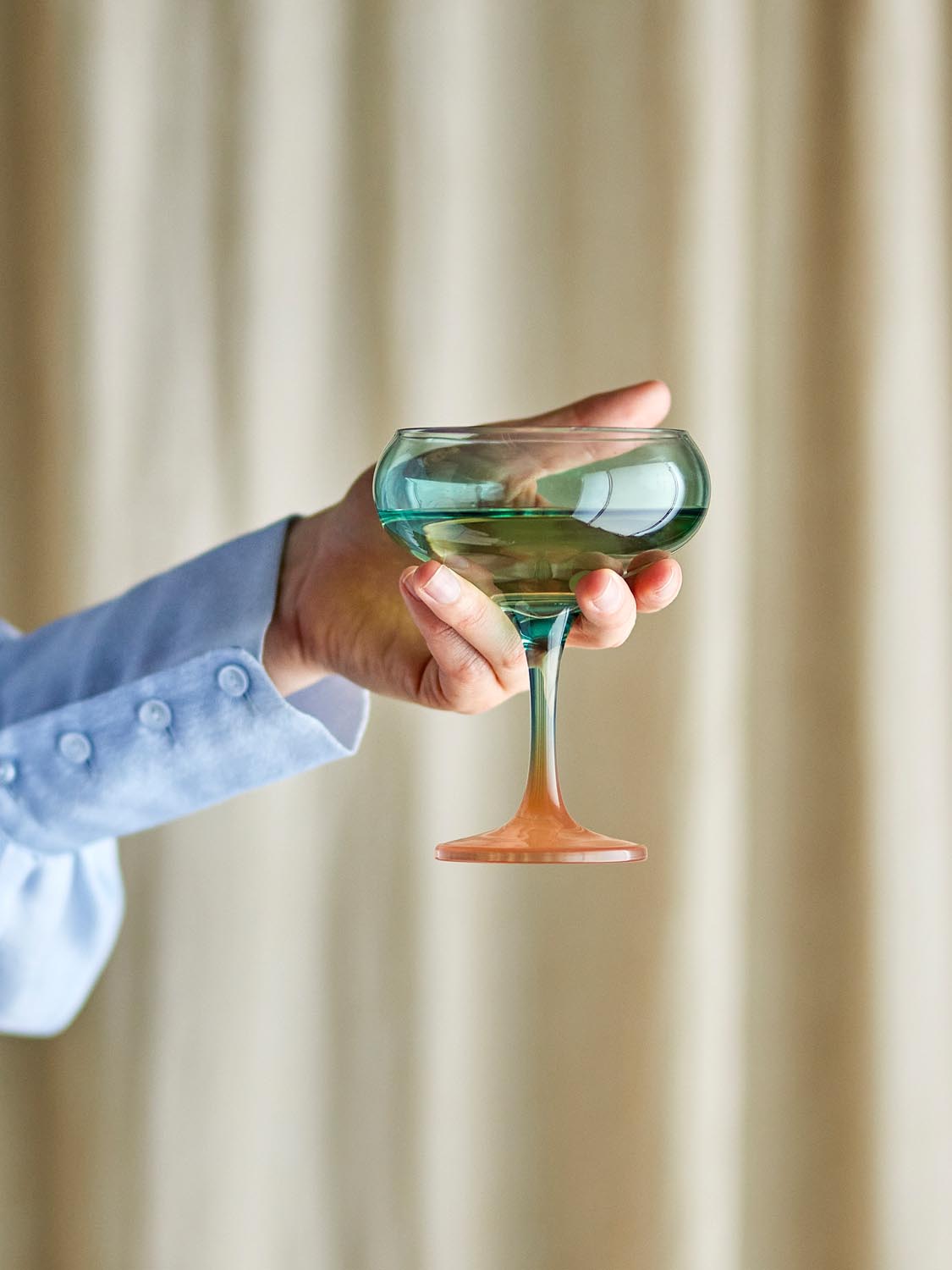 Signe Cocktailglas, Bunt, Glas in Multi präsentiert im Onlineshop von KAQTU Design AG. Glas ist von Bloomingville
