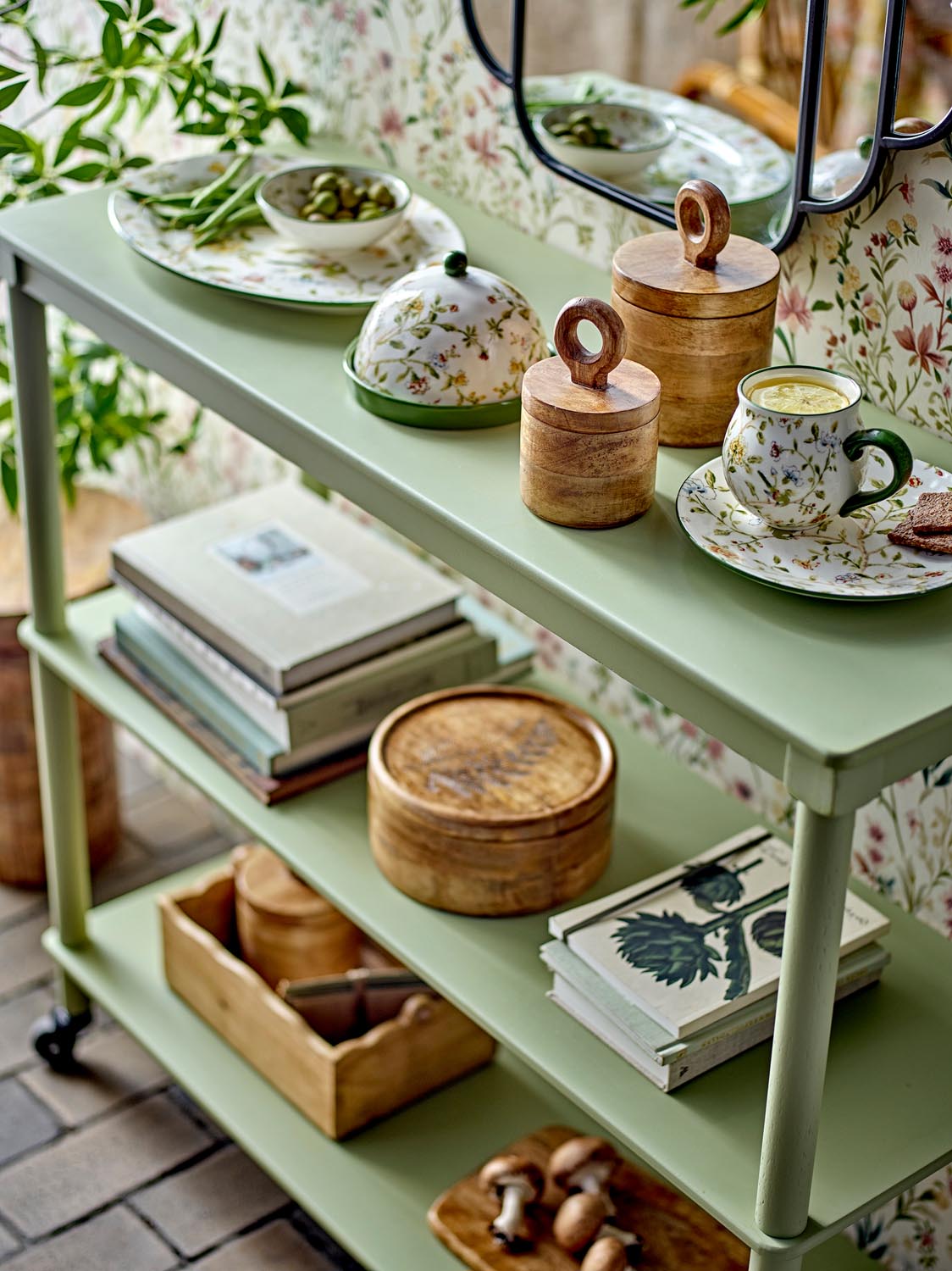 Harald Konsolentisch, Grün, MDF in Green präsentiert im Onlineshop von KAQTU Design AG. Schreibtisch ist von Creative Collection