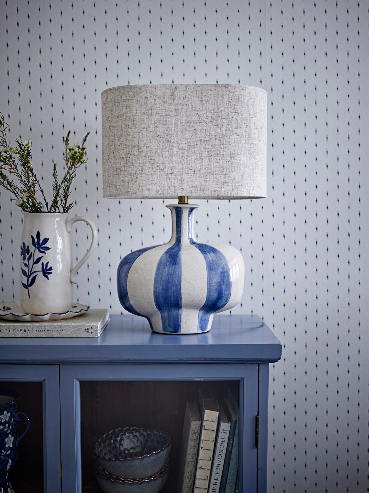 Alida Tischlampe, Bunt, Steingut in Multi präsentiert im Onlineshop von KAQTU Design AG. Tischleuchte ist von Creative Collection