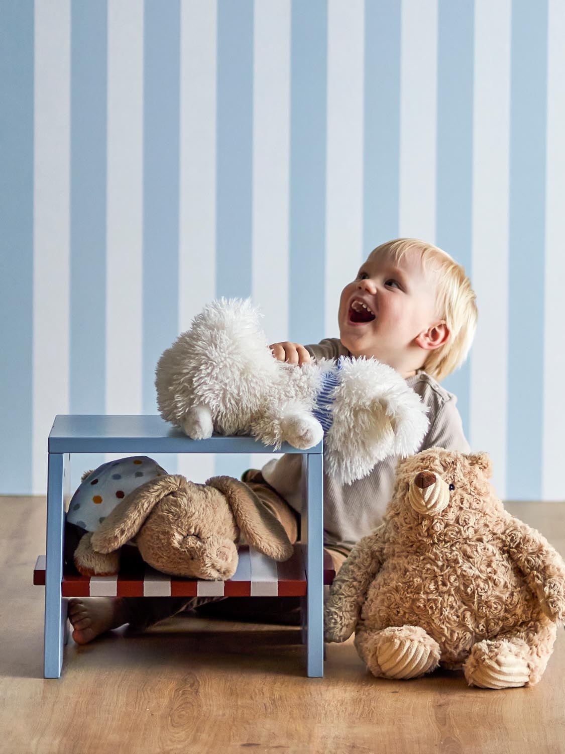 Tito Plüschtier, Weiß, Polyester in White präsentiert im Onlineshop von KAQTU Design AG. Zelt Kids ist von Bloomingville Mini