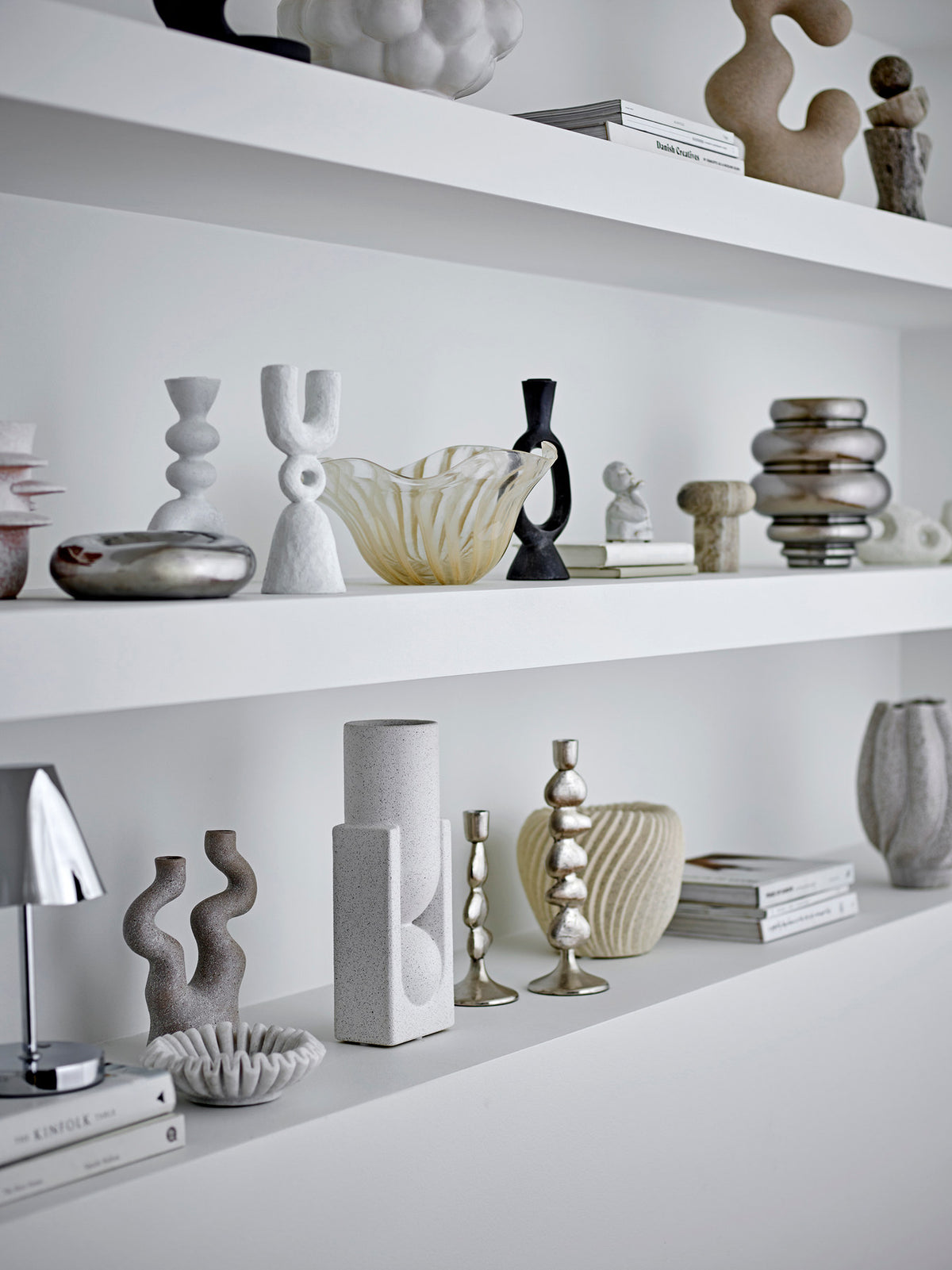 Shine Schale, Silber, Steingut in Silber präsentiert im Onlineshop von KAQTU Design AG. Schale ist von Bloomingville