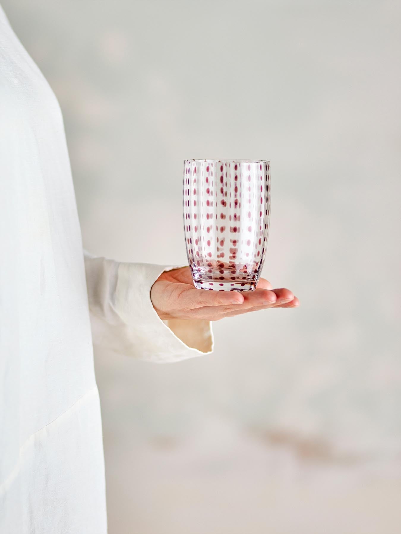 Brinley Trinkglas, Braun, Glas in Braun präsentiert im Onlineshop von KAQTU Design AG. Glas ist von Bloomingville
