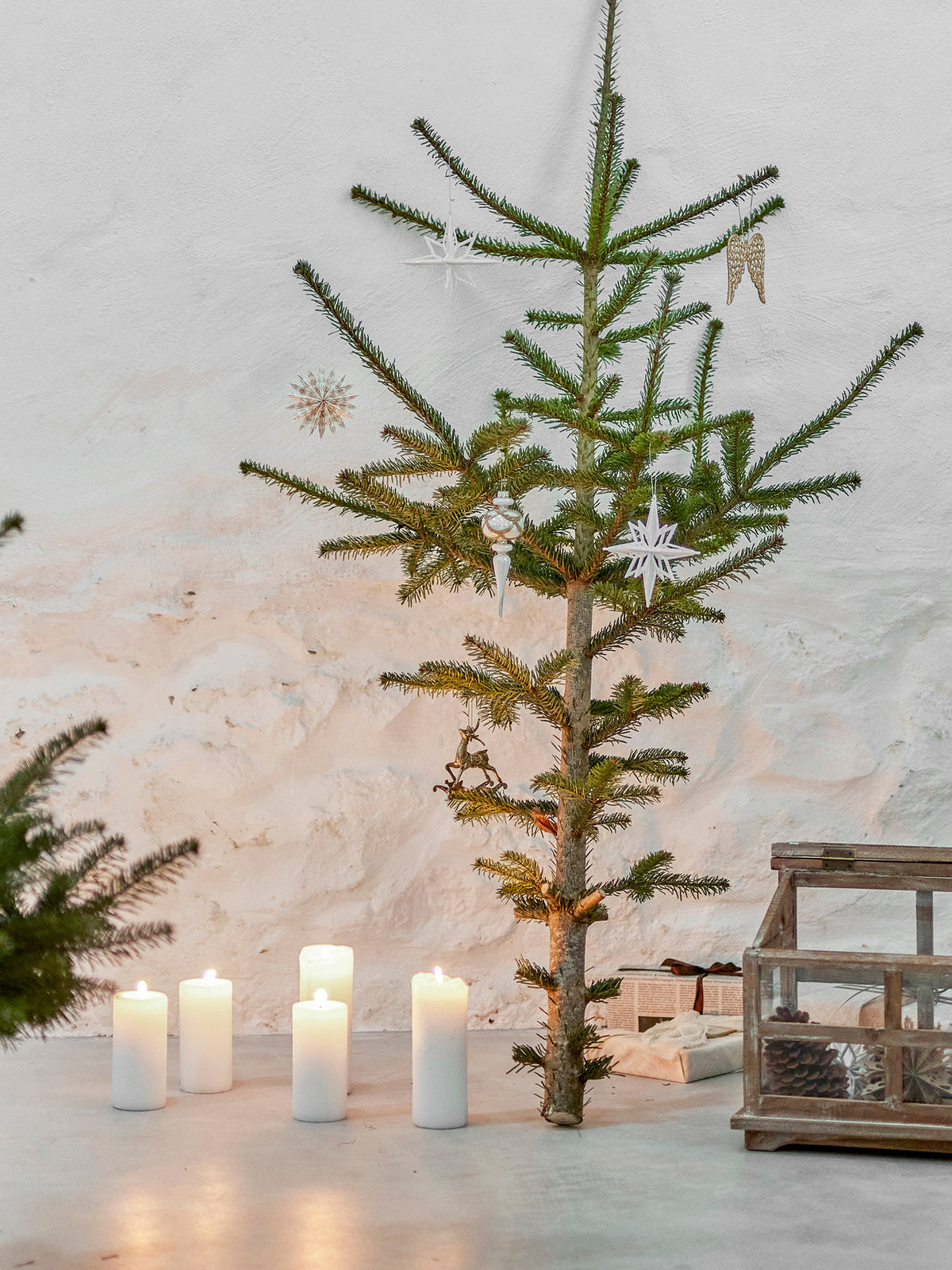 Hisar Ornament, Weiss, Glas in Weiss präsentiert im Onlineshop von KAQTU Design AG. Ornament ist von Bloomingville