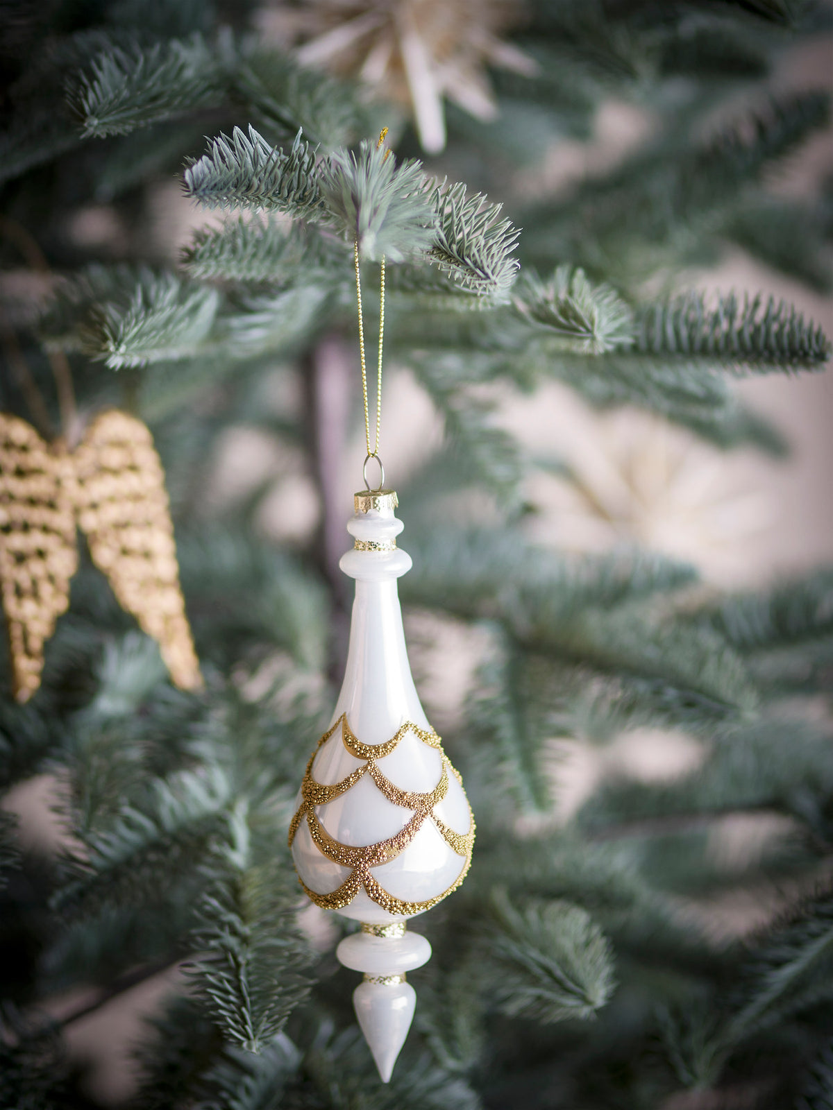 Hisar Ornament, Weiss, Glas in Weiss präsentiert im Onlineshop von KAQTU Design AG. Ornament ist von Bloomingville