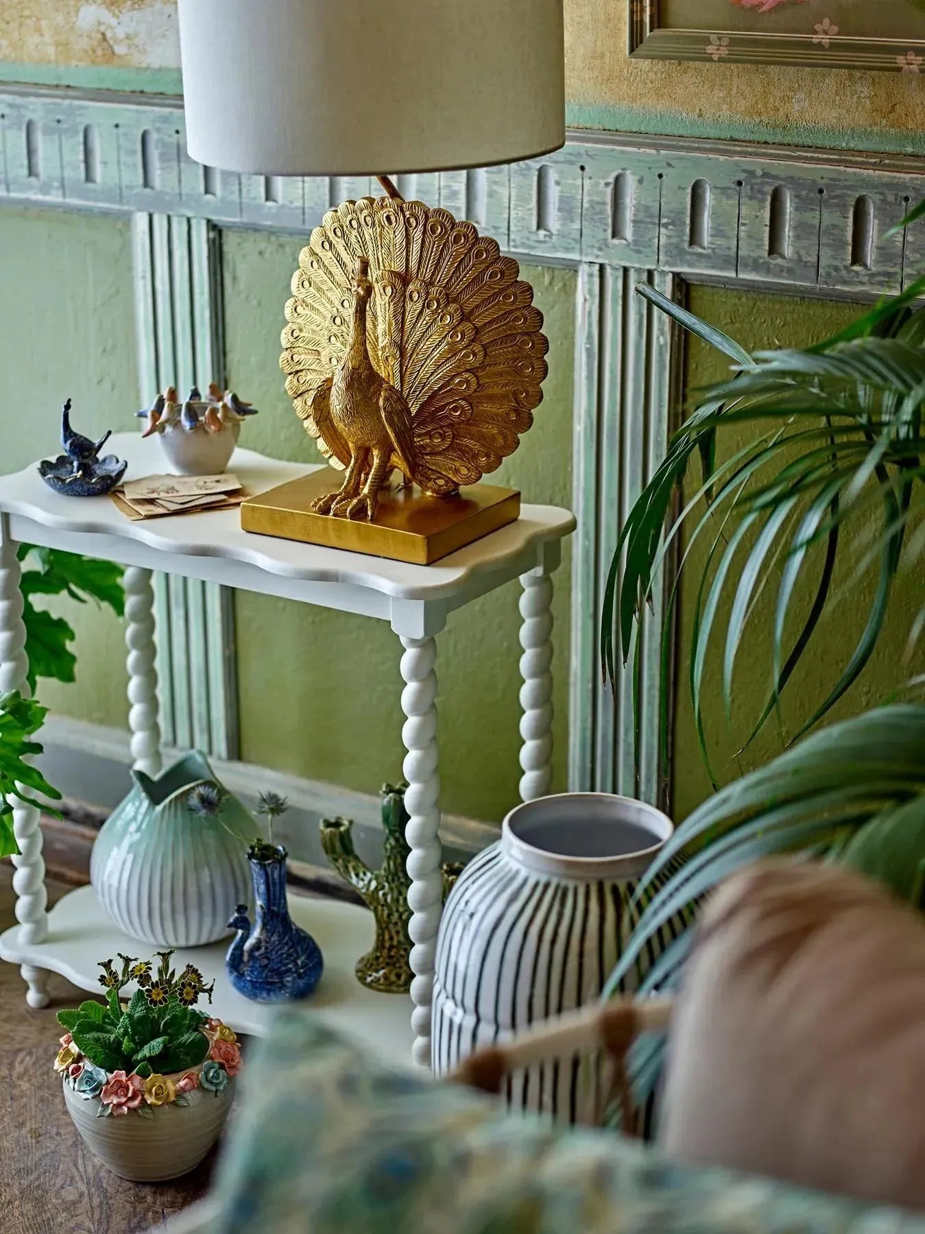 Kali Vase, Blau, Steingut in Blau präsentiert im Onlineshop von KAQTU Design AG. Vase ist von Creative Collection