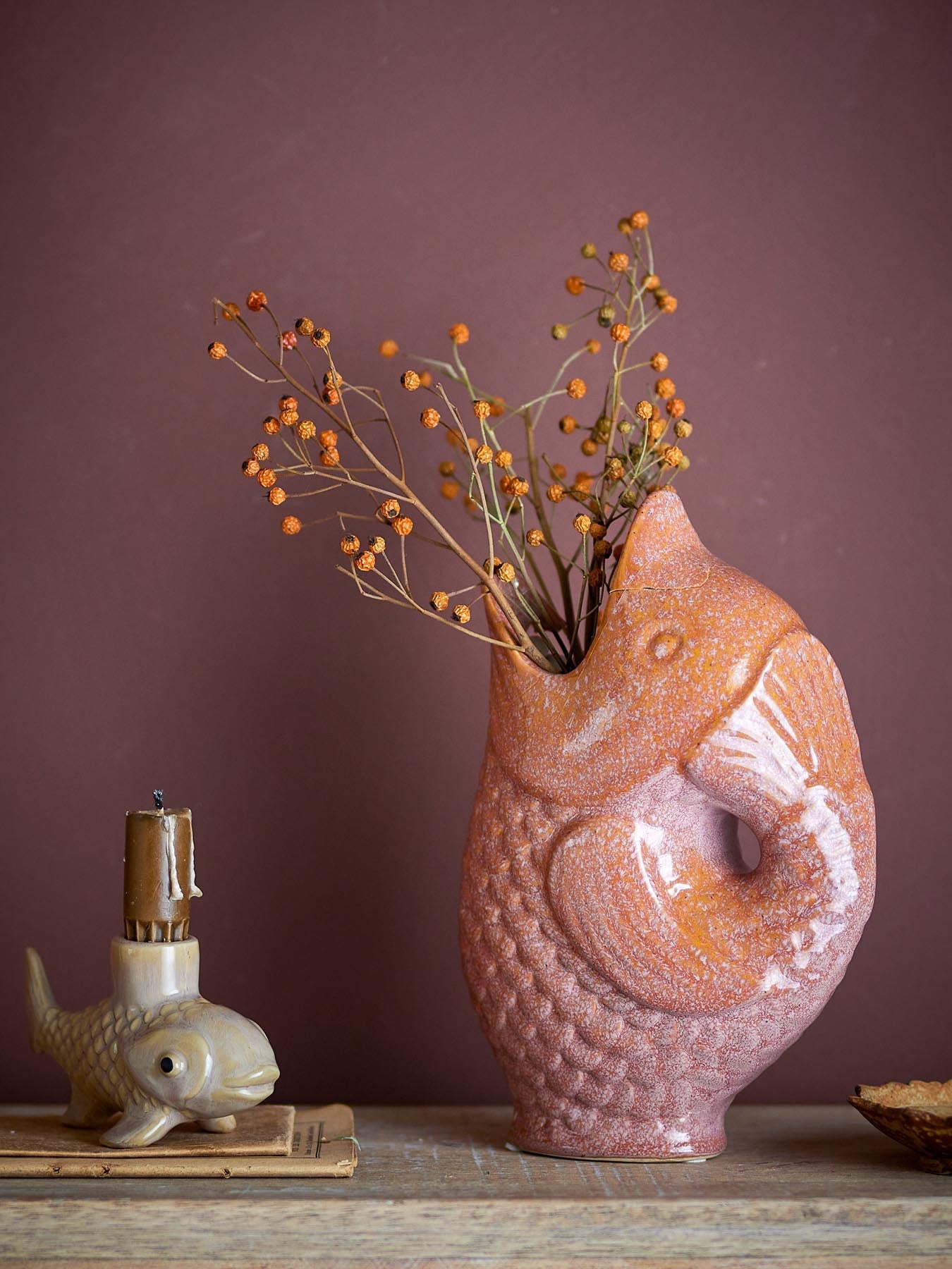 Harvey Vase, Braun, Steingut in Braun präsentiert im Onlineshop von KAQTU Design AG. Vase ist von Creative Collection