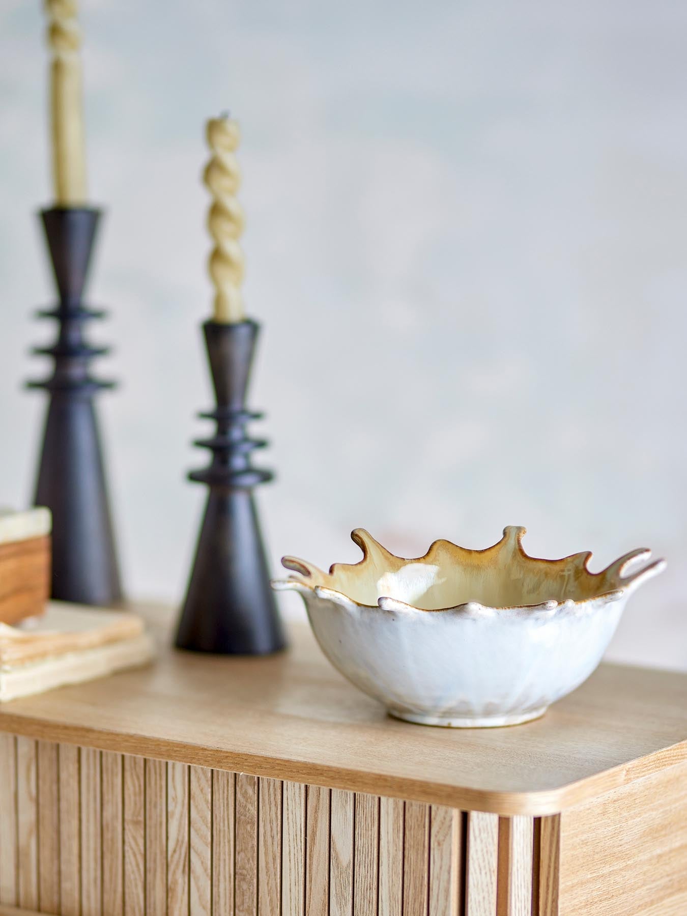 Alcott Schale, Natur, Steingut in Natur präsentiert im Onlineshop von KAQTU Design AG. Schale ist von Bloomingville