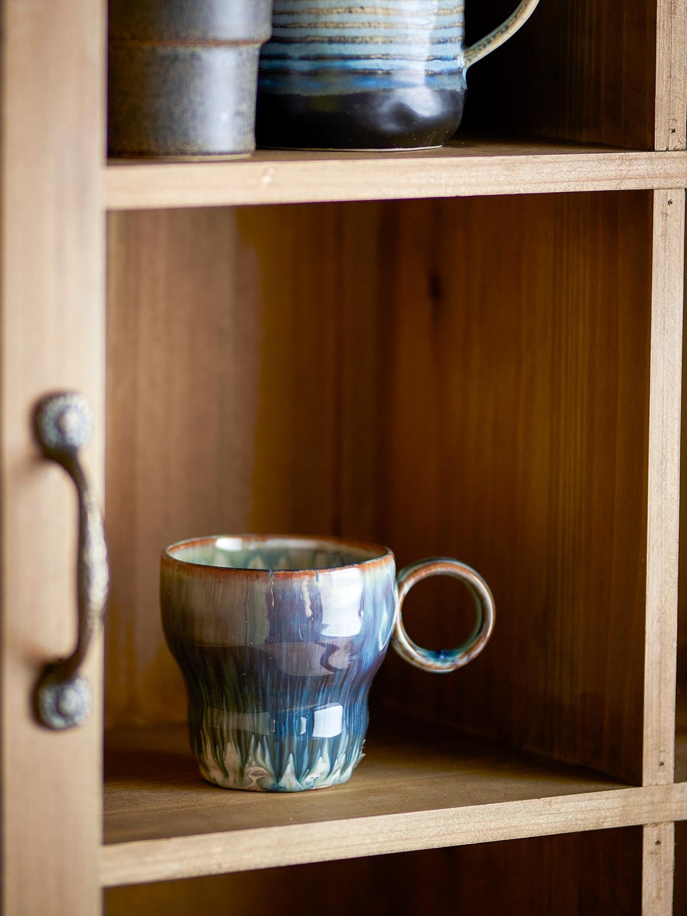 Nigel Tasse, Blau, Steingut in Blau präsentiert im Onlineshop von KAQTU Design AG. Tasse ist von Bloomingville