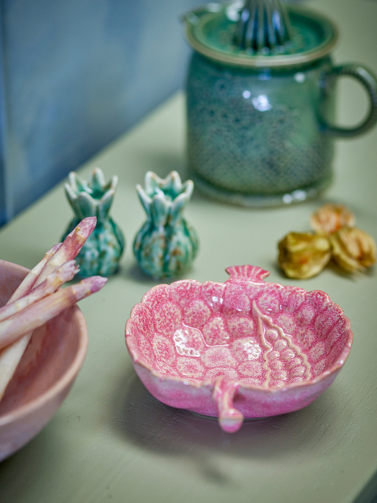 Gideon Schale, Rose, Steingut in Rose präsentiert im Onlineshop von KAQTU Design AG. Schale ist von Creative Collection