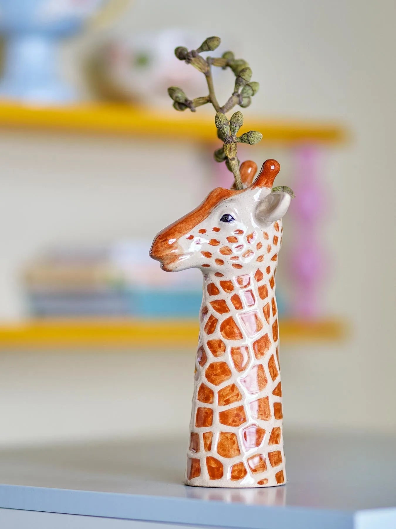 Alazar Vase, Braun, Steingut in Braun präsentiert im Onlineshop von KAQTU Design AG. Vase ist von Bloomingville Mini