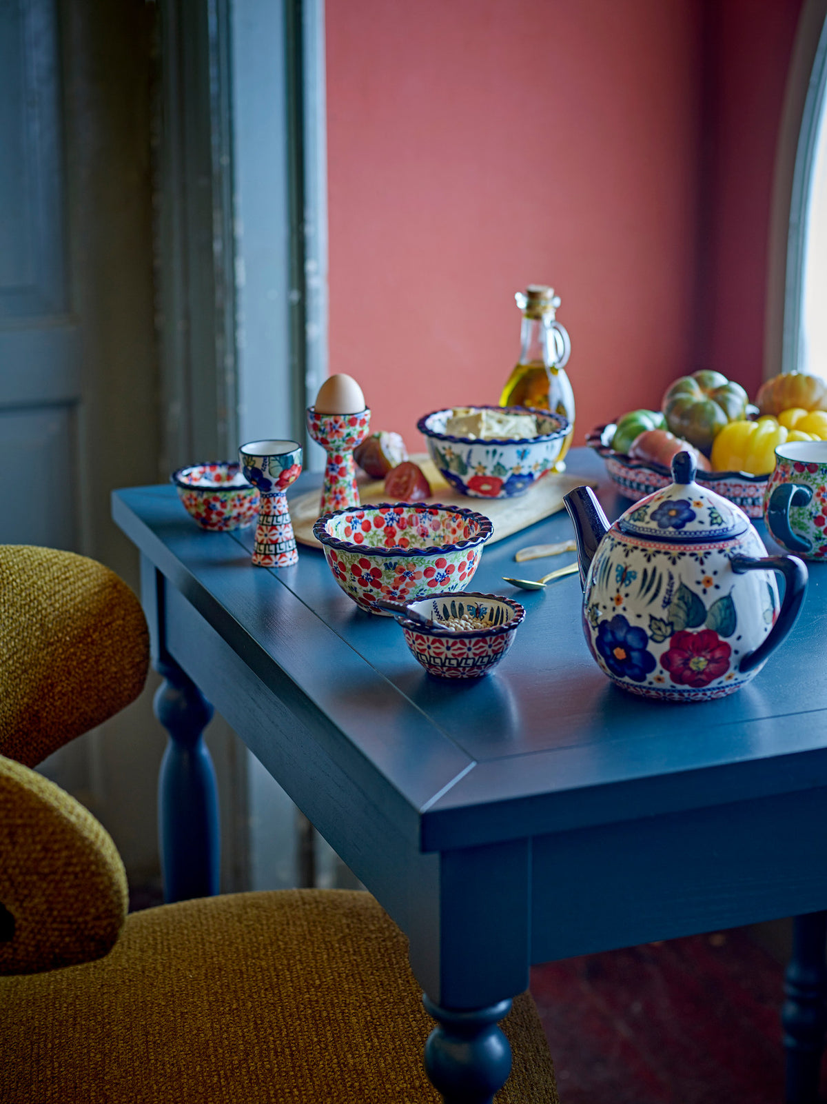 Florist Schale, Rot, Steingut in Rot präsentiert im Onlineshop von KAQTU Design AG. Schale ist von Creative Collection