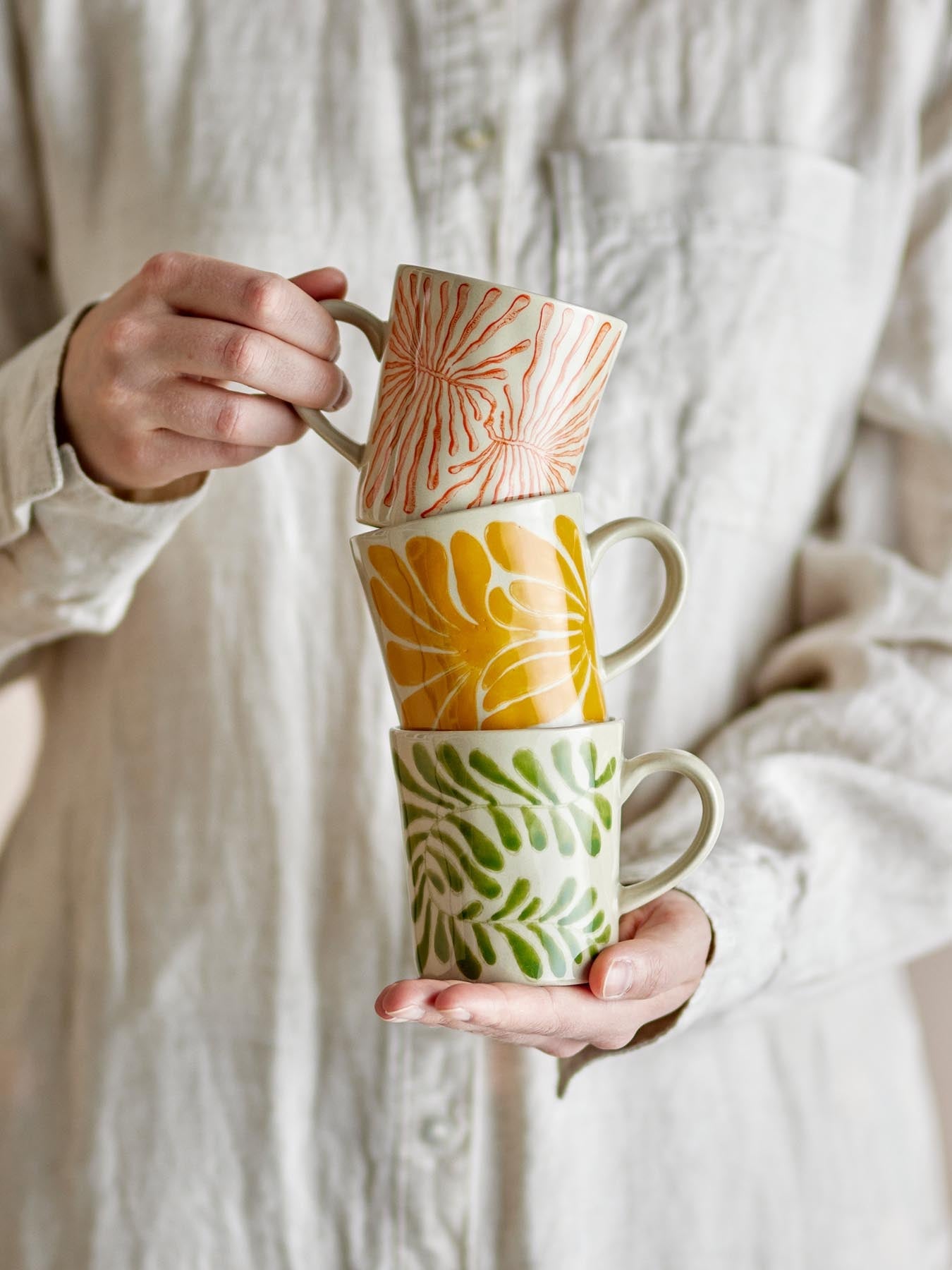 Fauni Tasse, Gelb, Steingut in Gelb präsentiert im Onlineshop von KAQTU Design AG. Tasse ist von Creative Collection