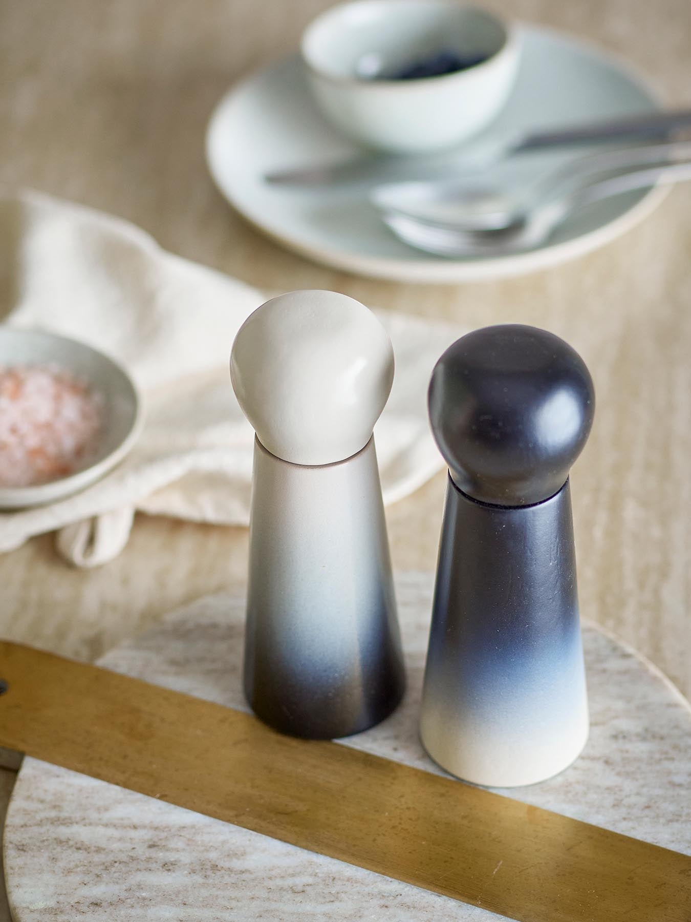 Hyman salt and pepper mill, blue, rubber tree wood