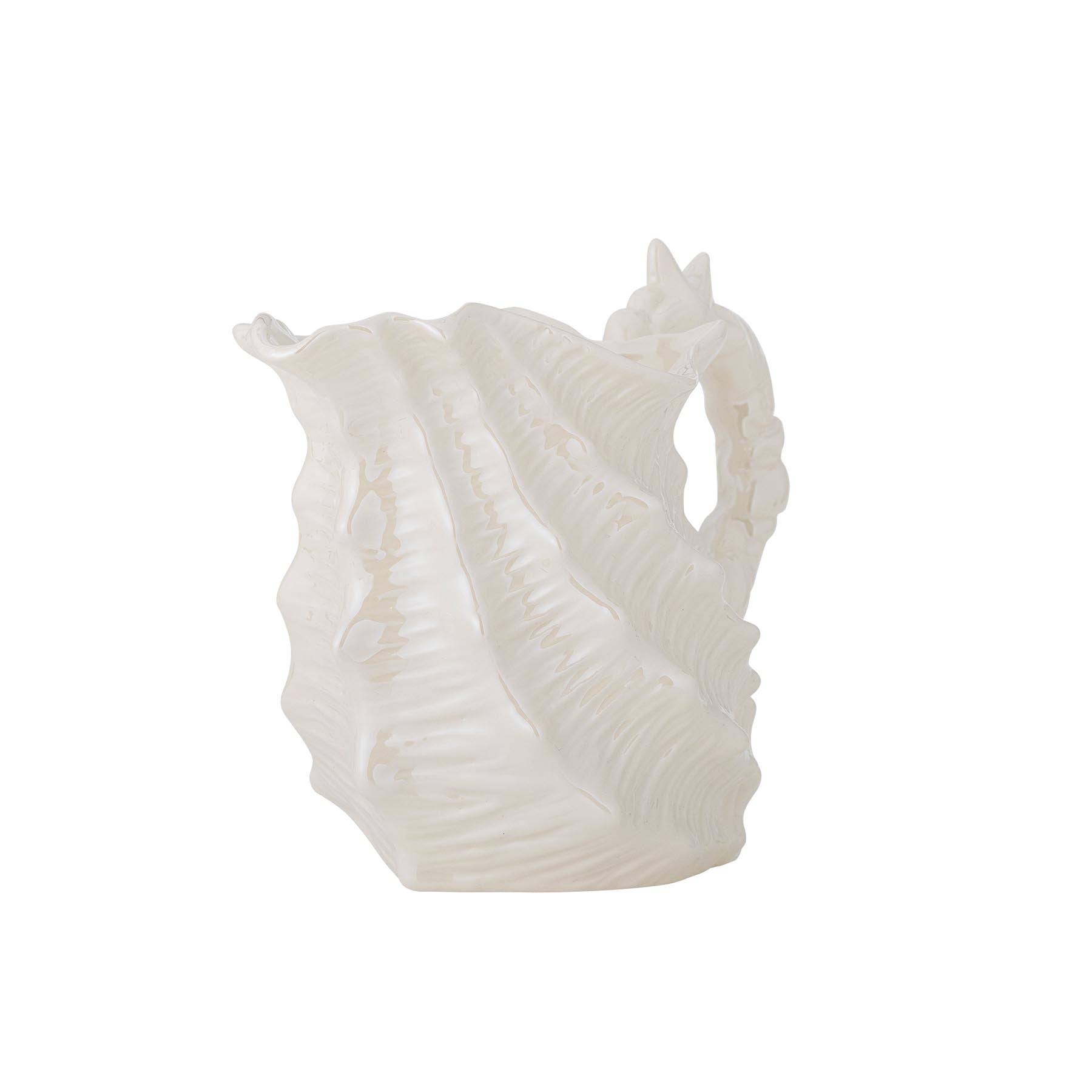 Shellie Krug, Weiß, Steingut in White präsentiert im Onlineshop von KAQTU Design AG. Kanne ist von Bloomingville