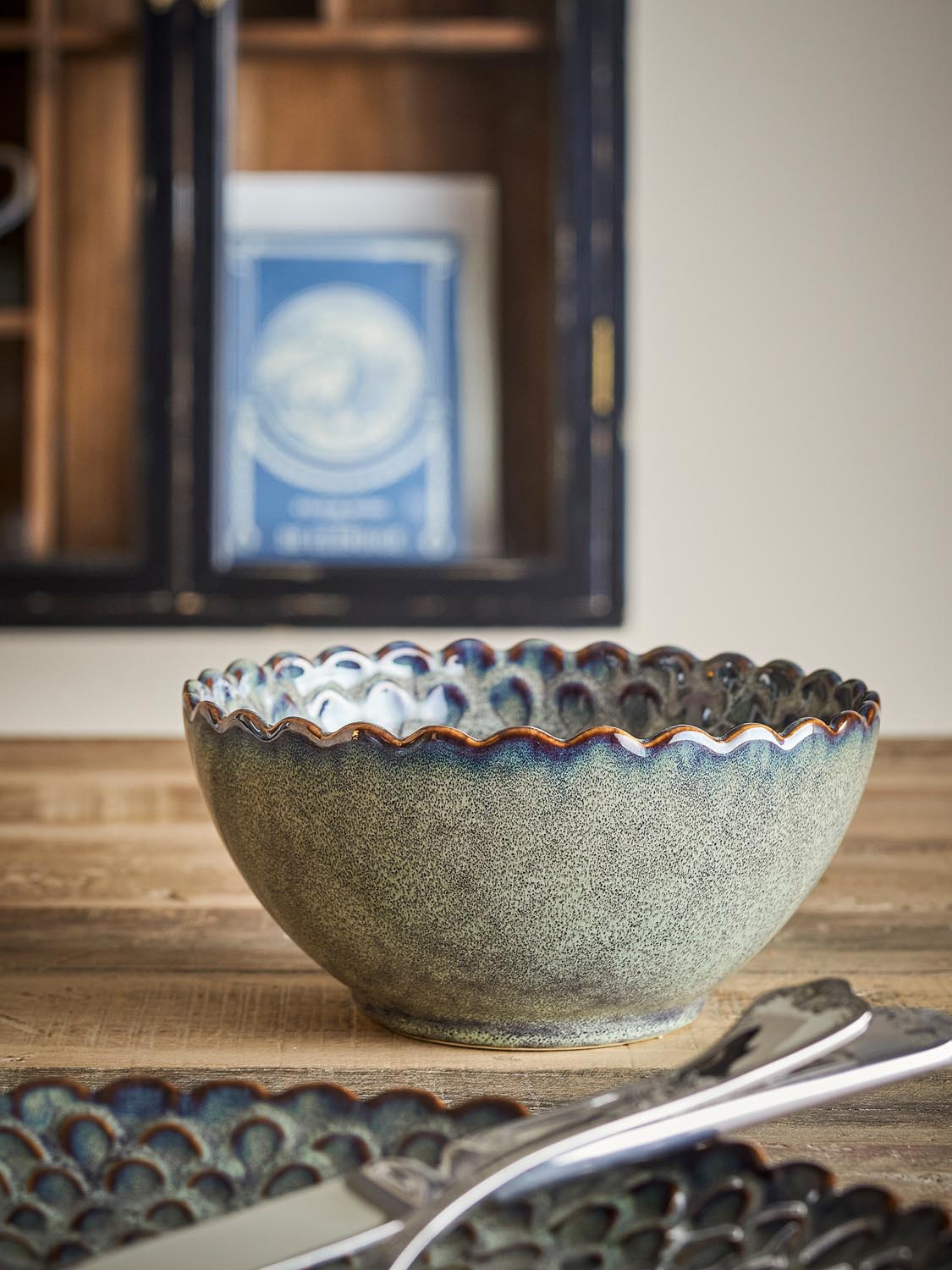 Katrina Schale, Grau, Steingut in Grey präsentiert im Onlineshop von KAQTU Design AG. Schale ist von Creative Collection