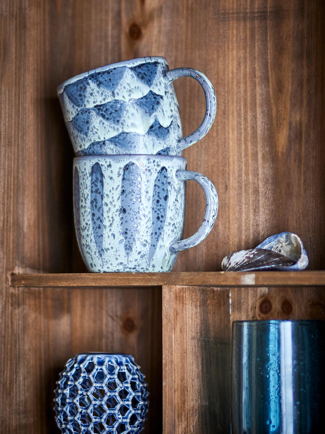 Ramie Becher, Grau, Steingut in Grey präsentiert im Onlineshop von KAQTU Design AG. Tasse ist von Creative Collection
