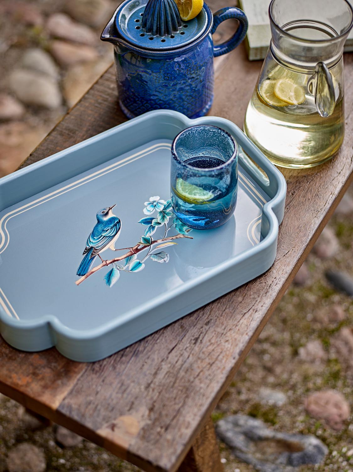 Liselu Zitronensaftpresse, Blau, Steingut in Blue präsentiert im Onlineshop von KAQTU Design AG. Küchenhelfer ist von Creative Collection