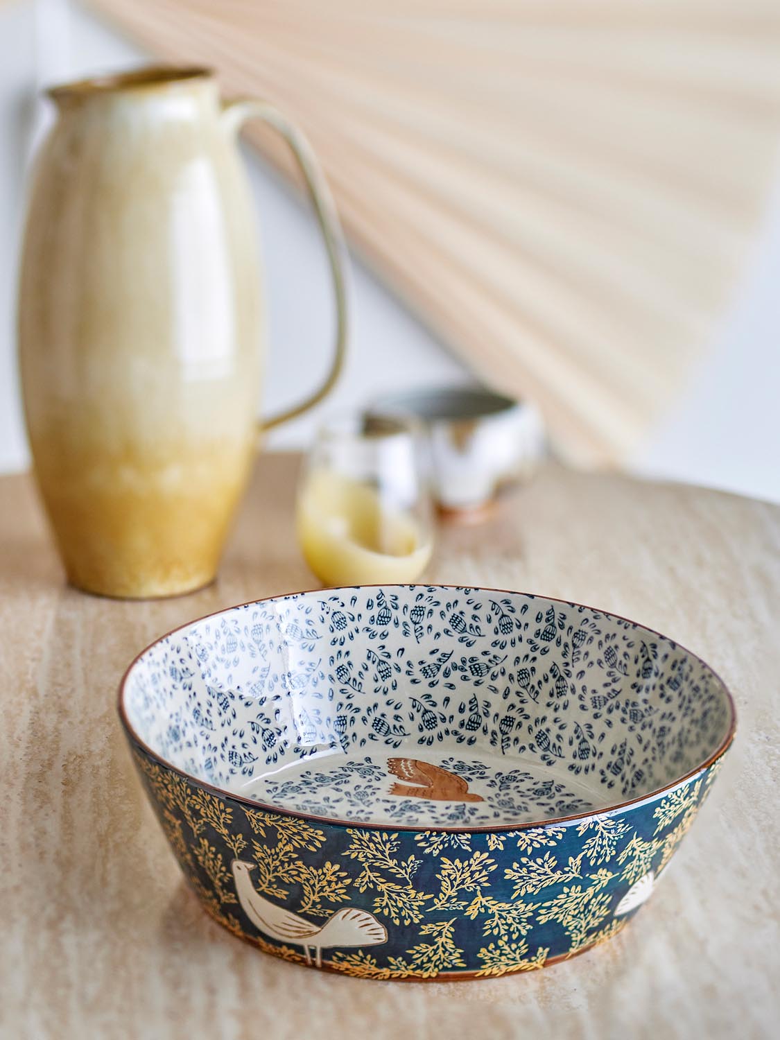 Hezha Schale, Blau, Steingut in Blue präsentiert im Onlineshop von KAQTU Design AG. Schale ist von Bloomingville