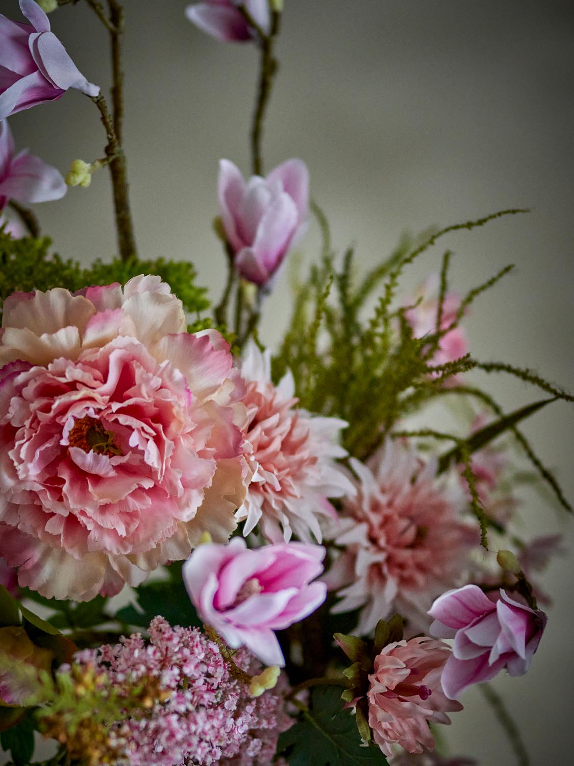 Breeze Blumenstrauß, Rose, Künstliche Blumen in Rose präsentiert im Onlineshop von KAQTU Design AG. Kunstpflanze ist von Bloomingville