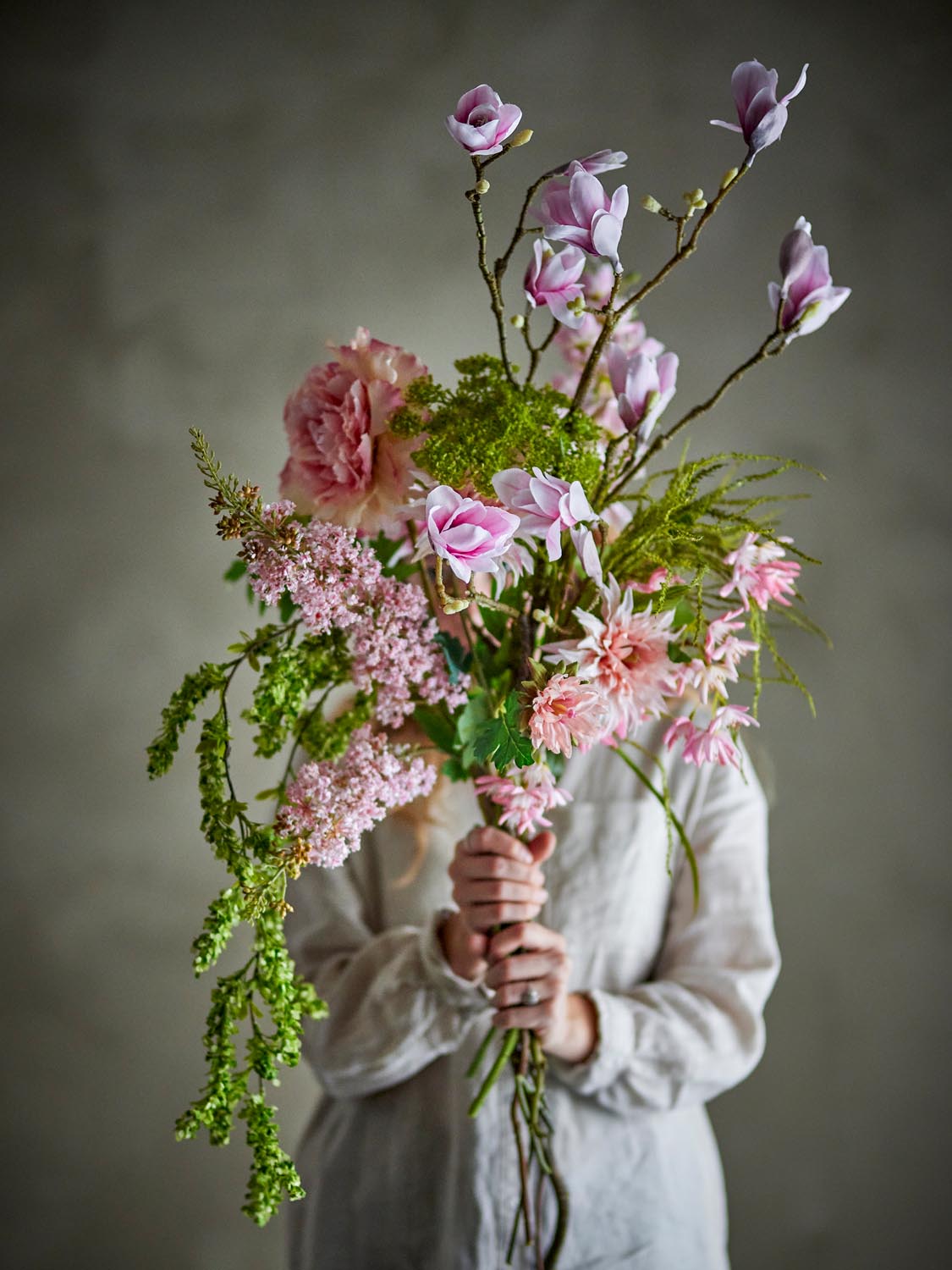 Breeze Blumenstrauß, Rose, Künstliche Blumen in Rose präsentiert im Onlineshop von KAQTU Design AG. Kunstpflanze ist von Bloomingville
