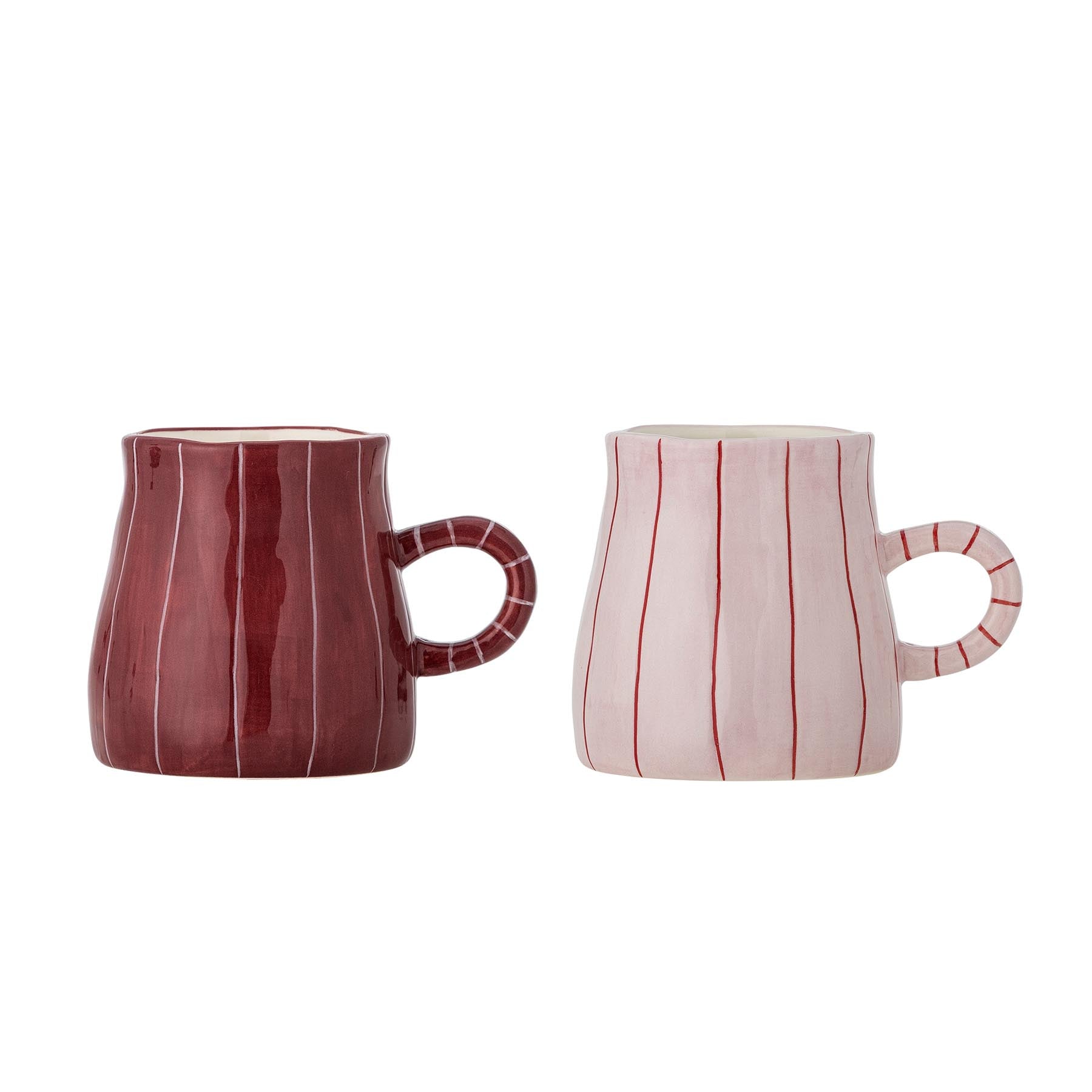 Shirly Becher, Bunt, Steingut in Multi präsentiert im Onlineshop von KAQTU Design AG. Tasse ist von Bloomingville