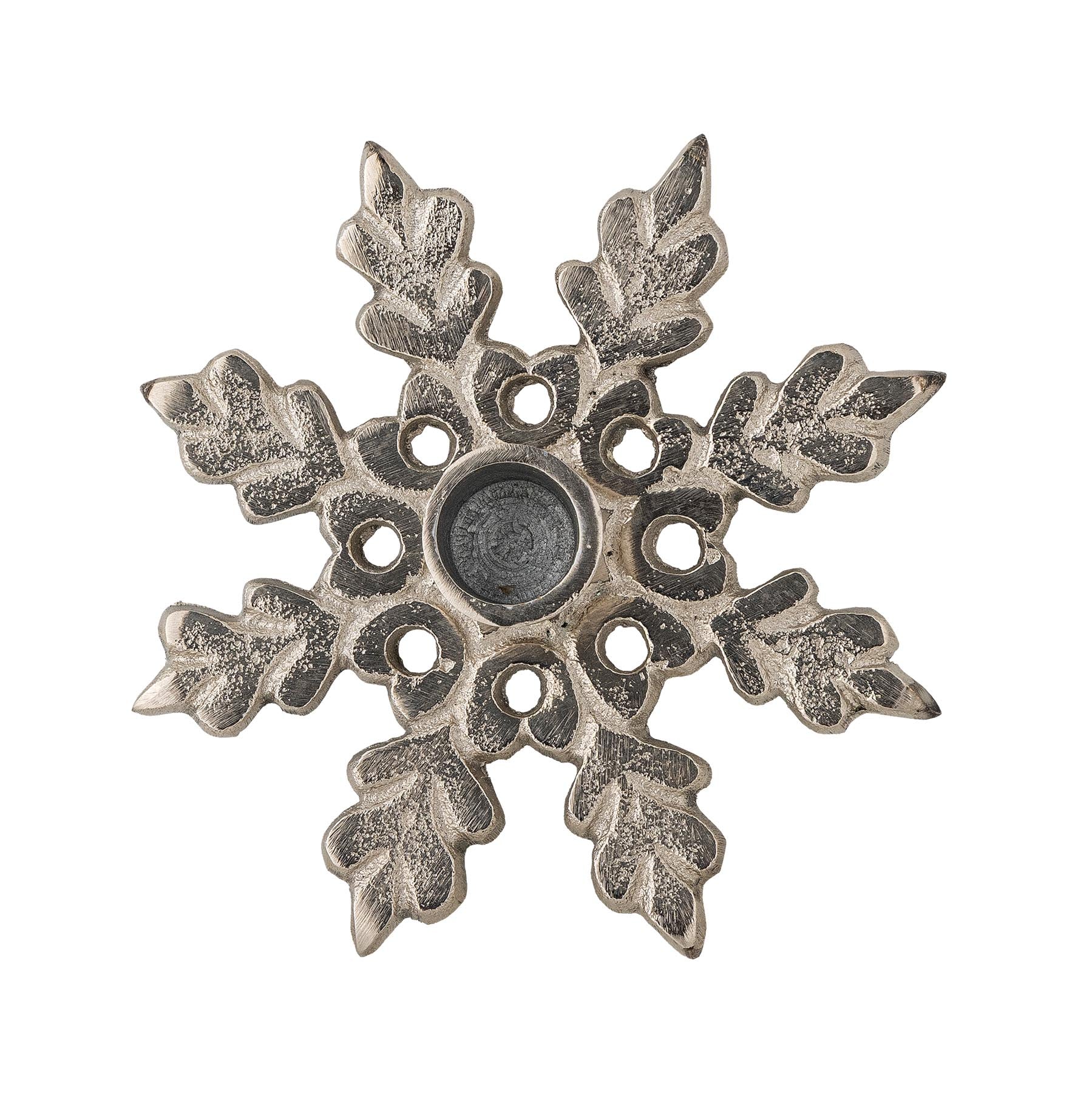 Kashi Kerzenhalter, Silber, Metall in Silver präsentiert im Onlineshop von KAQTU Design AG. Kerzenständer ist von Bloomingville