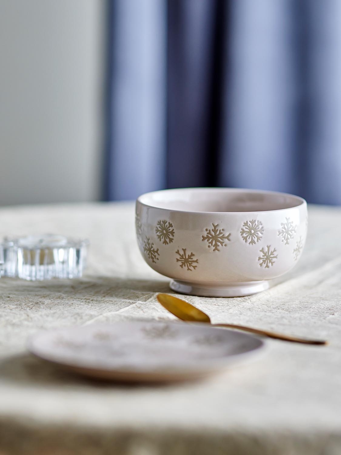 Snowie Schale, Natur, Steingut in Nature präsentiert im Onlineshop von KAQTU Design AG. Schale ist von Bloomingville
