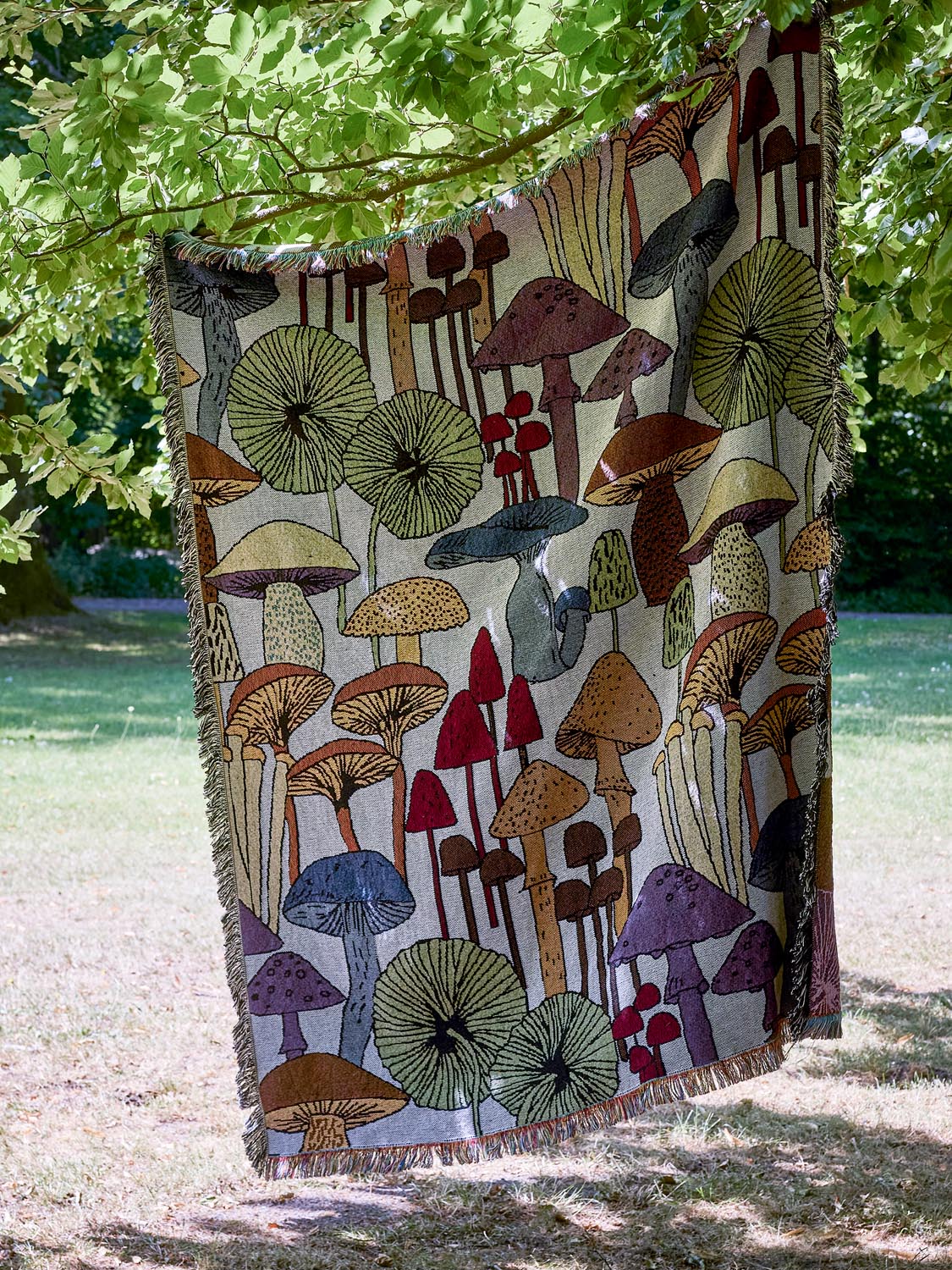 Sonam Decke, Bunt, Recycelte Baumwolle in Multi präsentiert im Onlineshop von KAQTU Design AG. Bettüberwurf ist von Bloomingville Mini