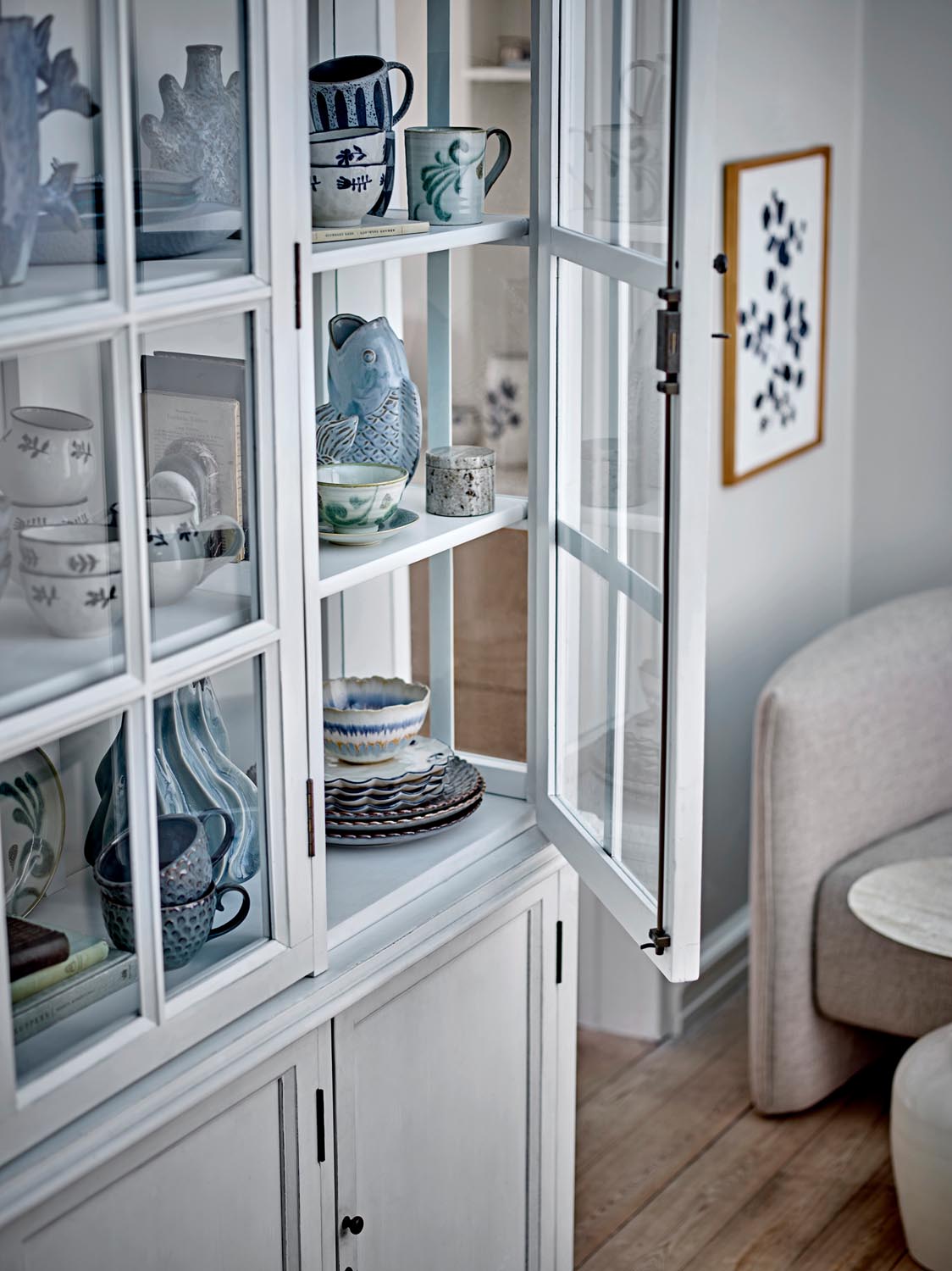 Eimy Schale, Blau, Steingut in Blue präsentiert im Onlineshop von KAQTU Design AG. Schale ist von Creative Collection