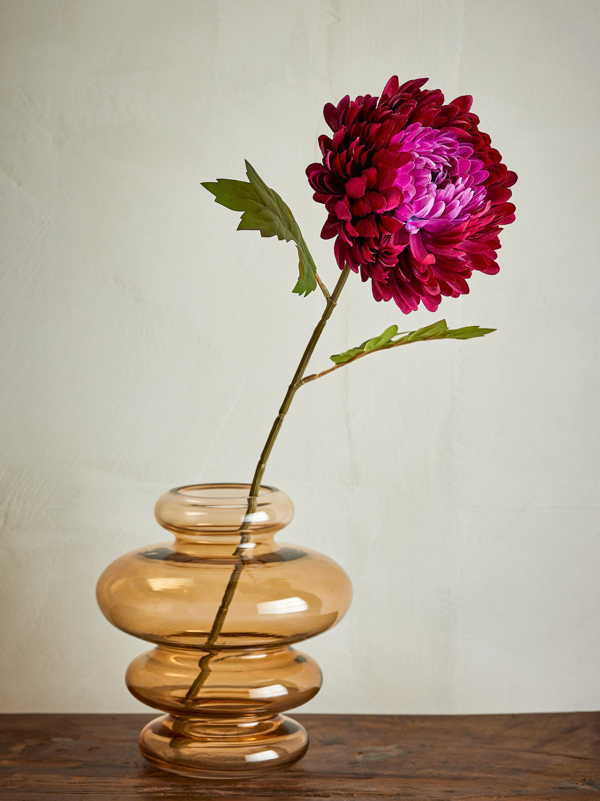 Chrysantemum Stiel, Rot, Künstliche Blumen in Red präsentiert im Onlineshop von KAQTU Design AG. Kunstblume ist von Bloomingville