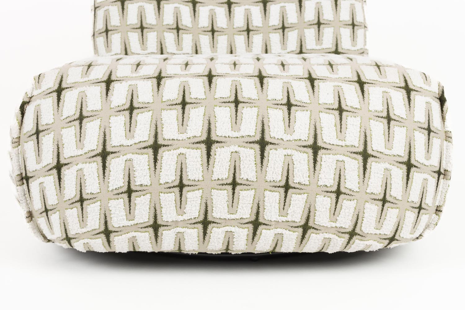 Lounge Stuhl Ritz Beige Green in Beige präsentiert im Onlineshop von KAQTU Design AG. Sessel ist von Bold Monkey