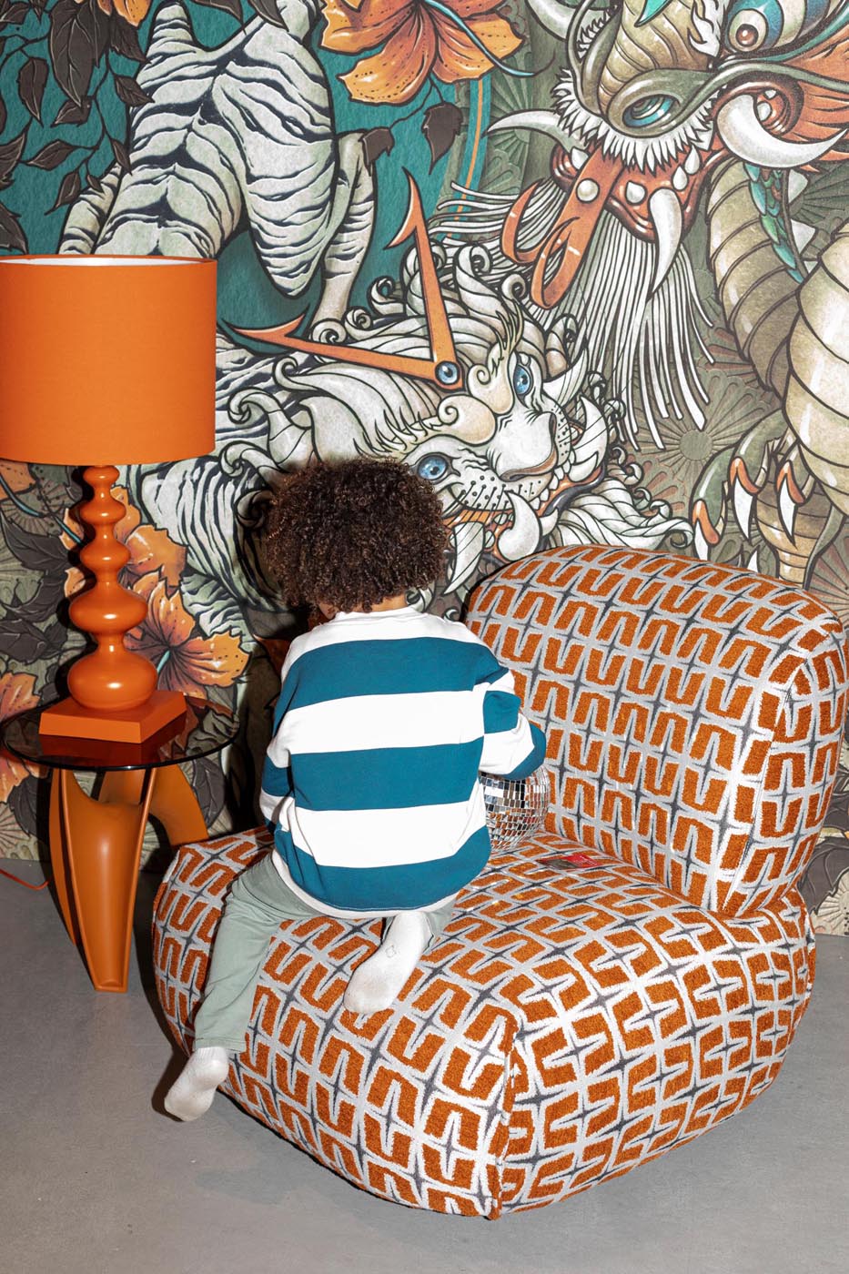 Lounge Stuhl Ritz Beige Burned Orange in Orange präsentiert im Onlineshop von KAQTU Design AG. Sessel ist von Bold Monkey