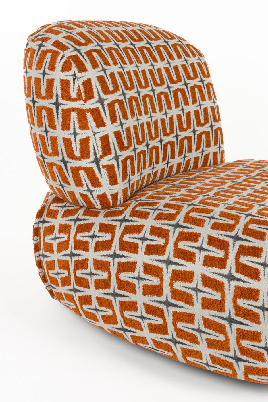Lounge Stuhl Ritz Beige Burned Orange in Orange präsentiert im Onlineshop von KAQTU Design AG. Sessel ist von Bold Monkey