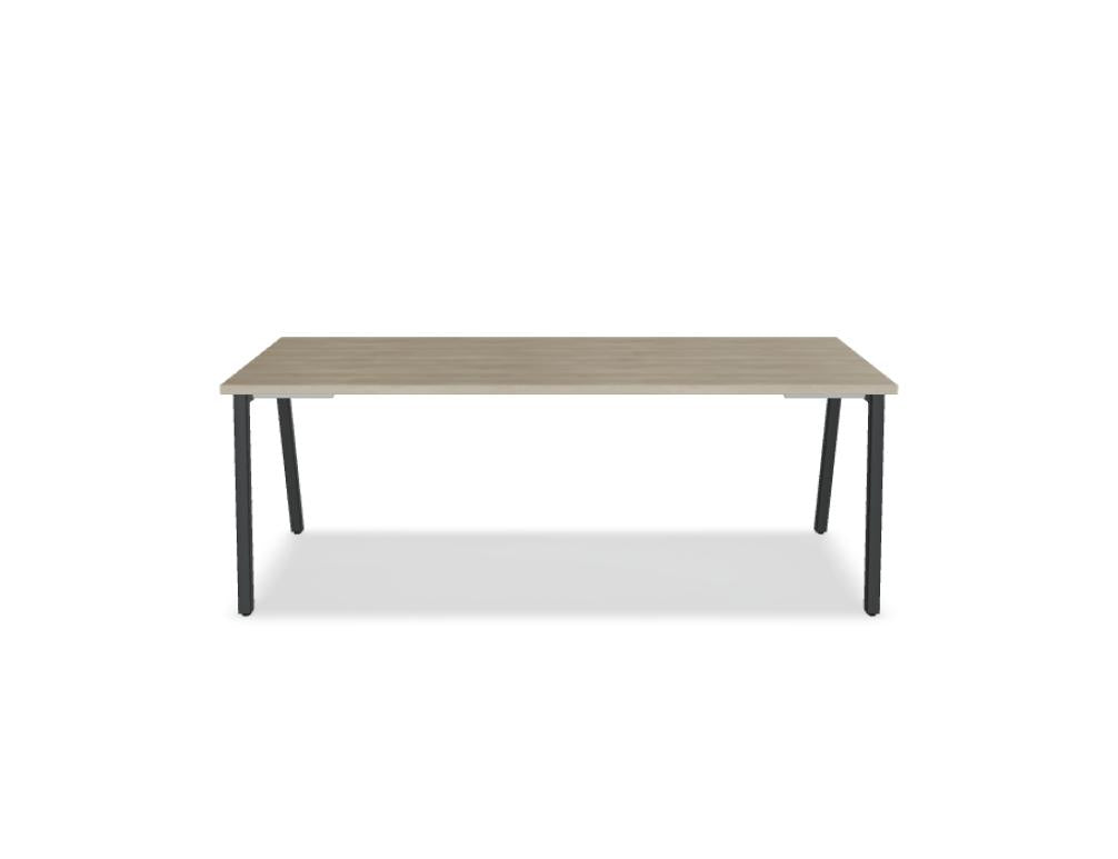 Ogi M BOM06 - Schreibtisch in Honigeiche präsentiert im Onlineshop von KAQTU Design AG. Schreibtisch ist von Mdd