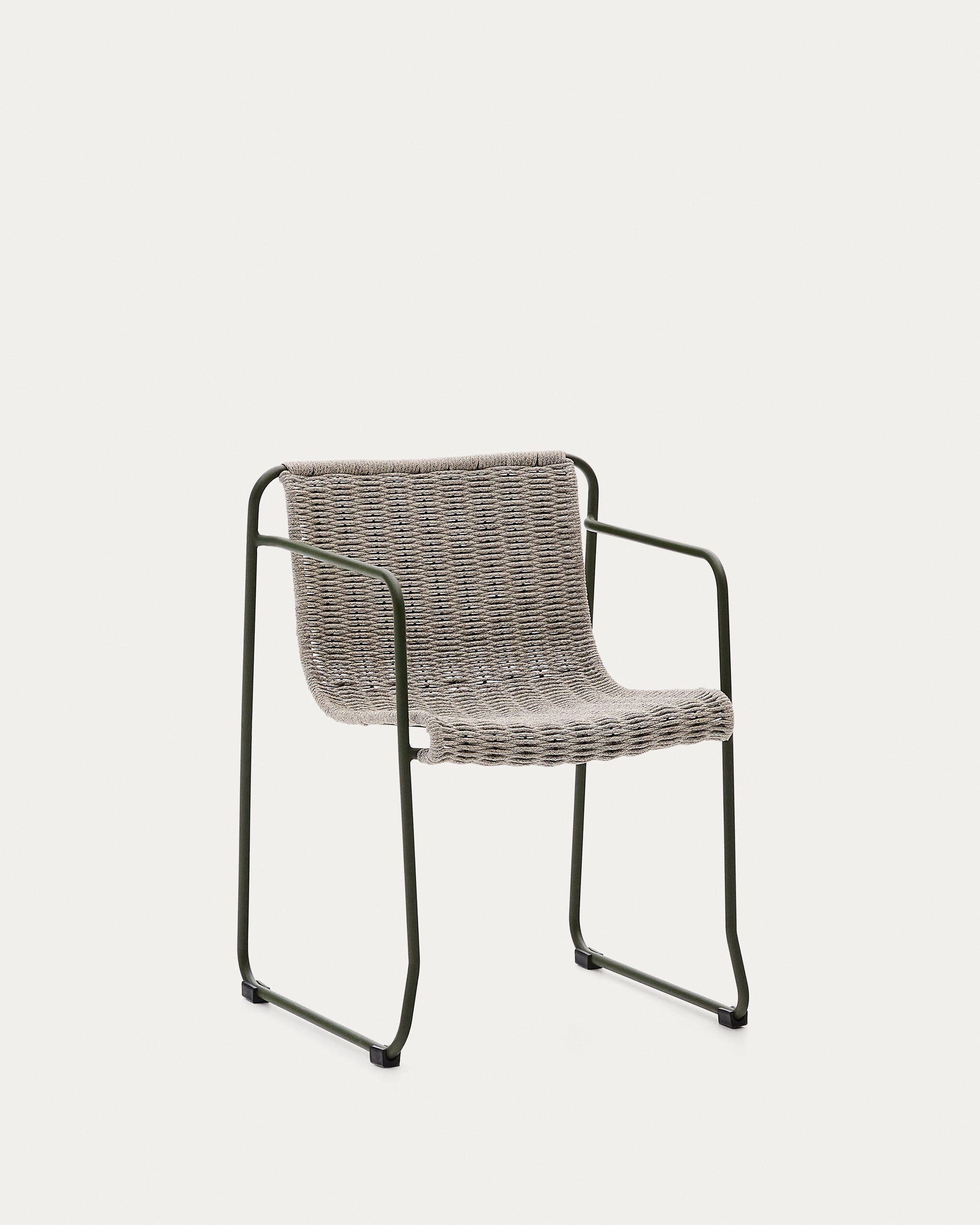 Eleganter Stuhl Maurina aus grünem Stahl, écrufarbenem und grauem Seil. Wetterfest, ergonomisch, mediterranes Flair.