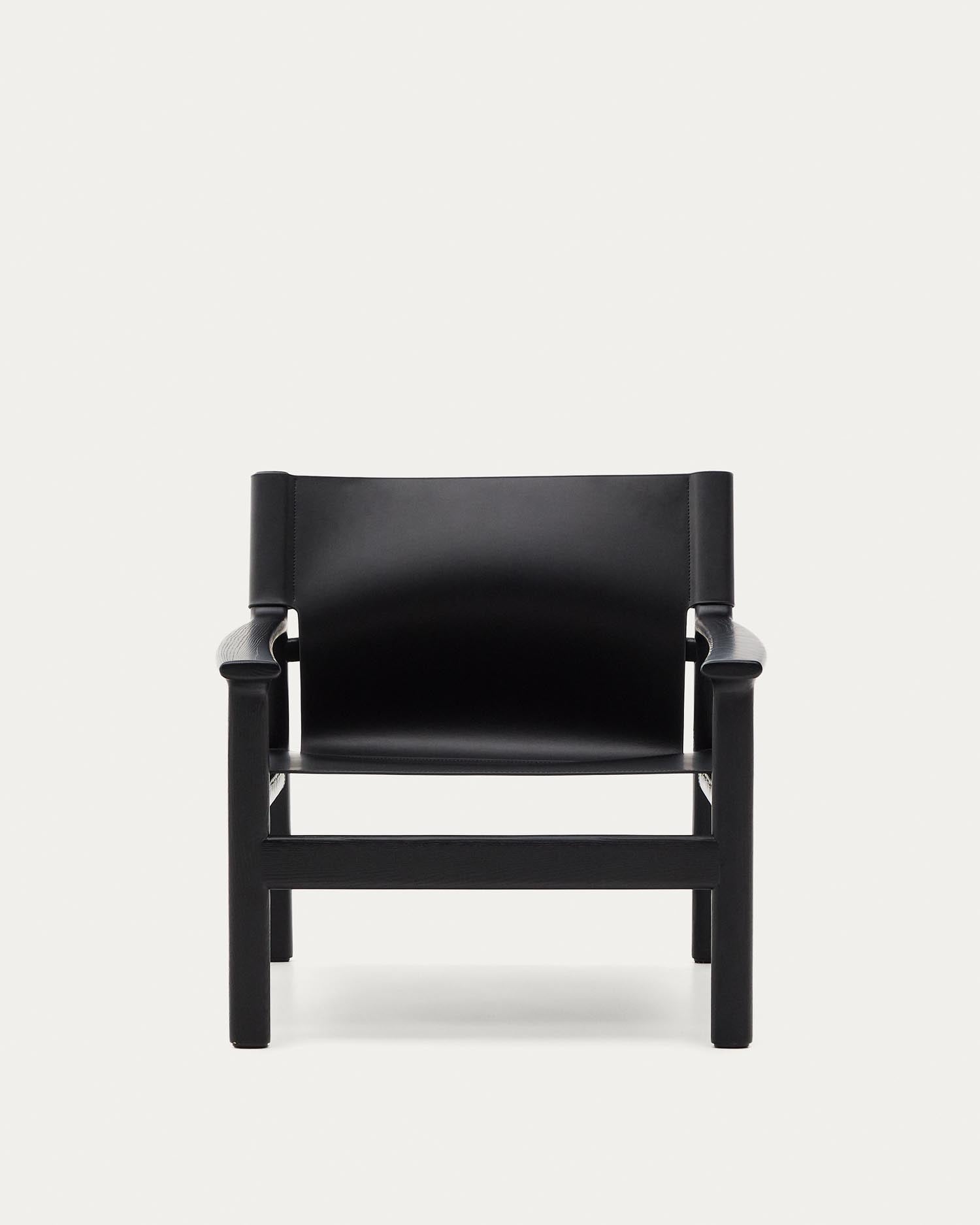 Sessel Jan aus recycelten Lederfasern in Schwarz und massivem Eschenholz FSC 100 % mit schwarzem Finish in Schwarz präsentiert im Onlineshop von KAQTU Design AG. Sessel ist von Kave Home